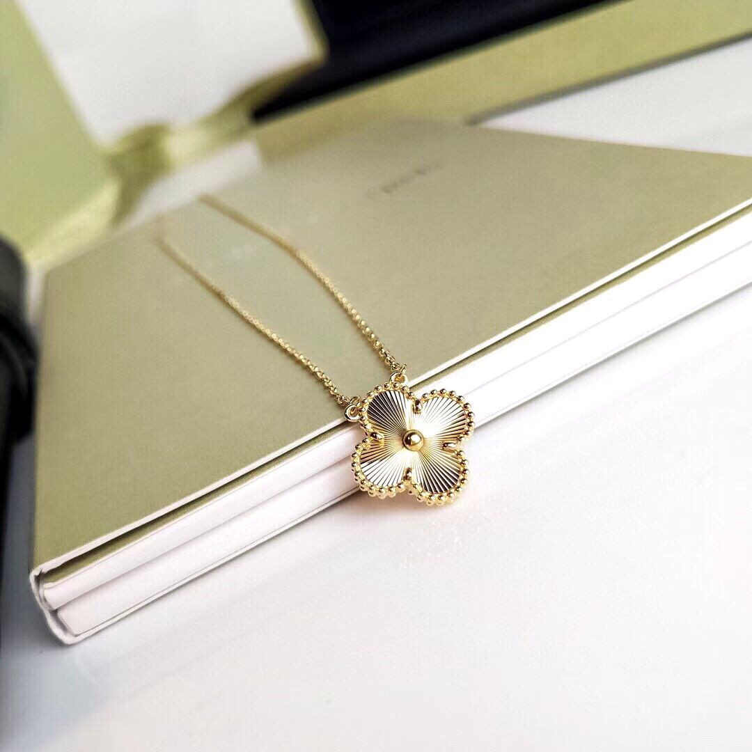 Van Cleef & Arpels necklace-78