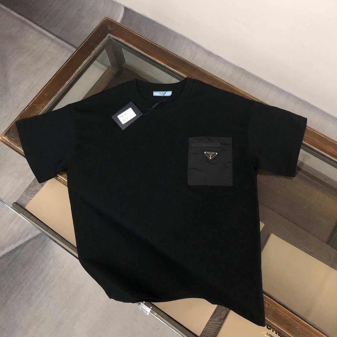 Prada clothing-280