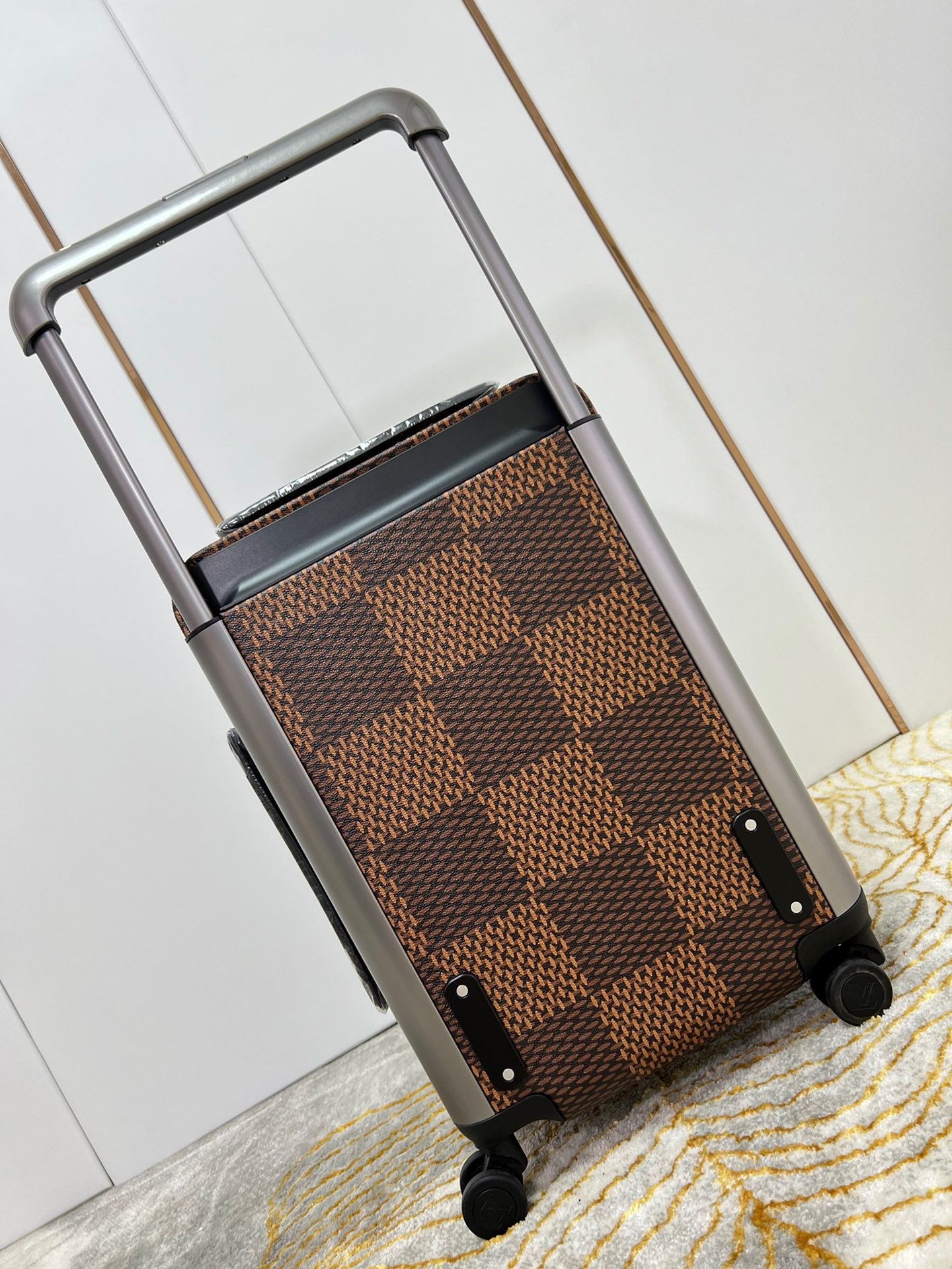 LV luggage-32