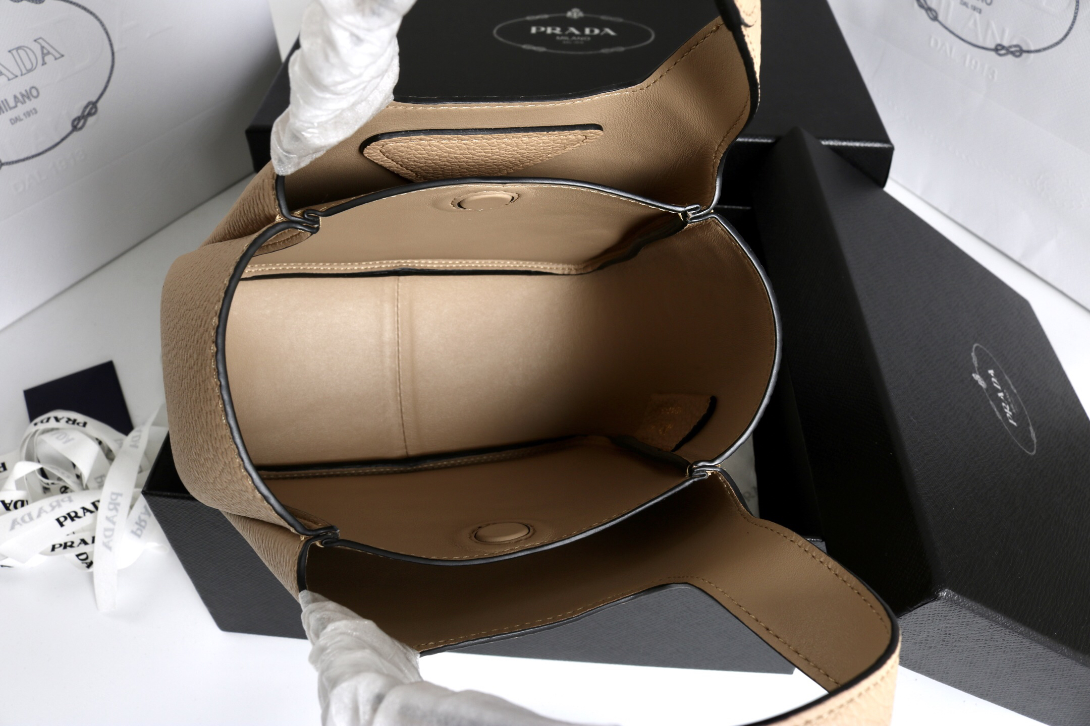 Prada Hot New Product-56