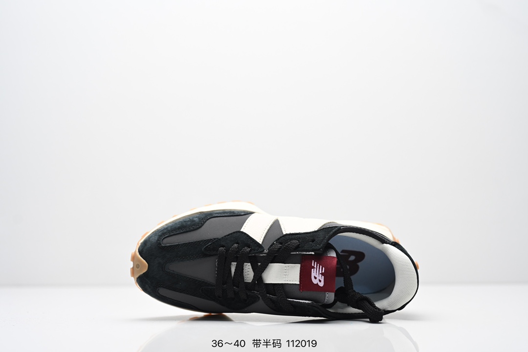 New Balance Sneakers-107