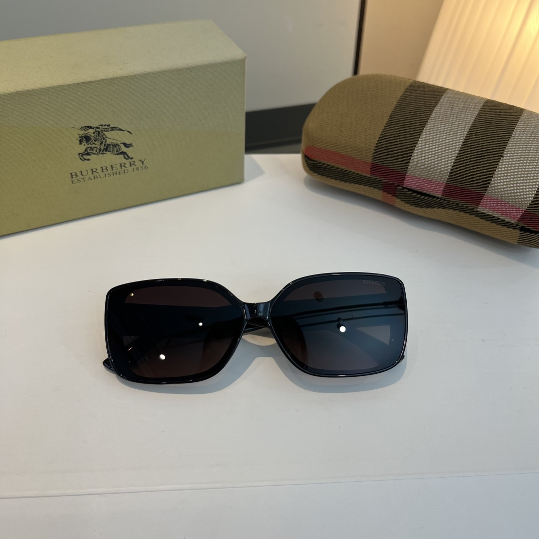 Burberry glasses-45