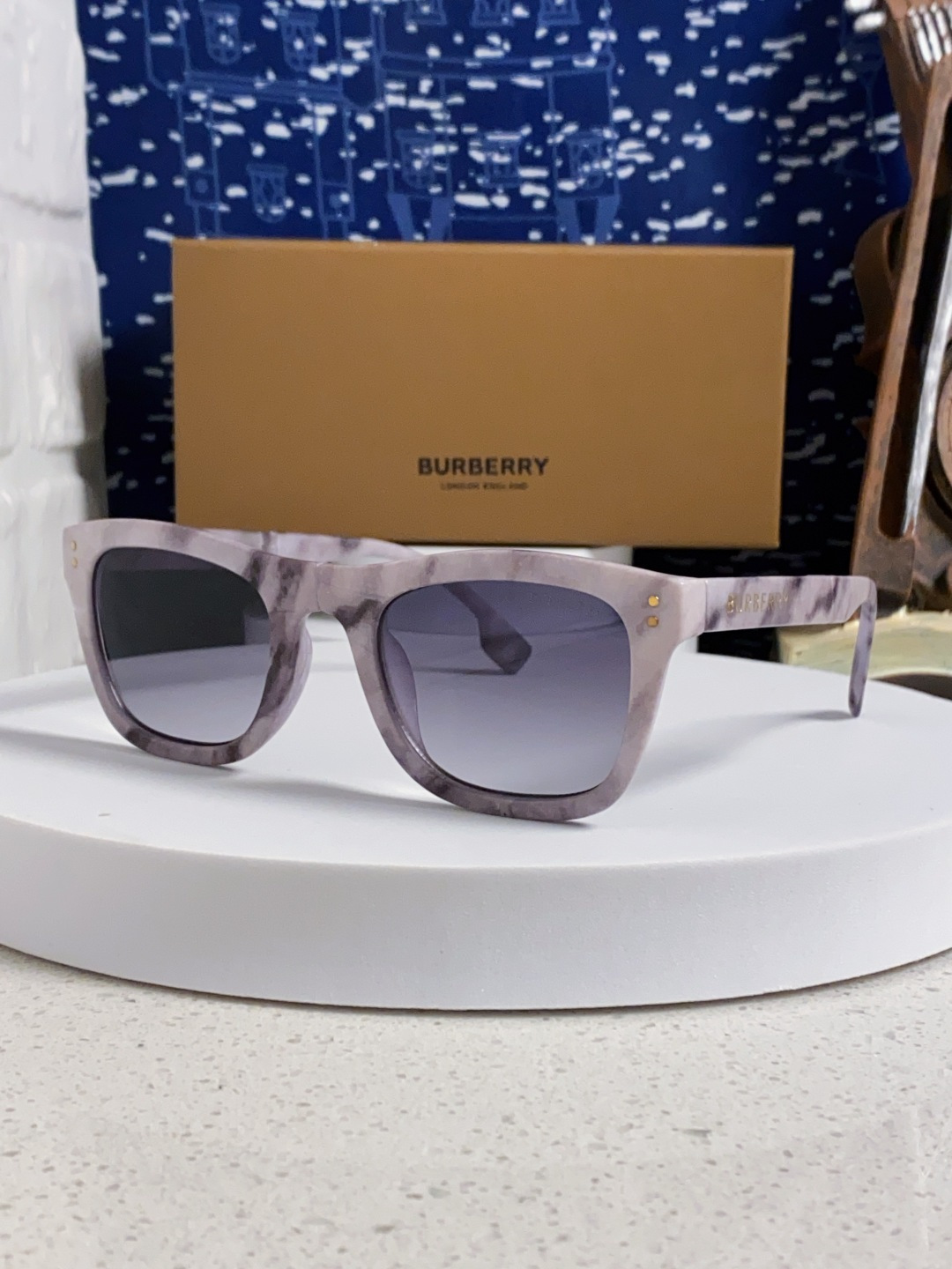 Burberry glasses-37