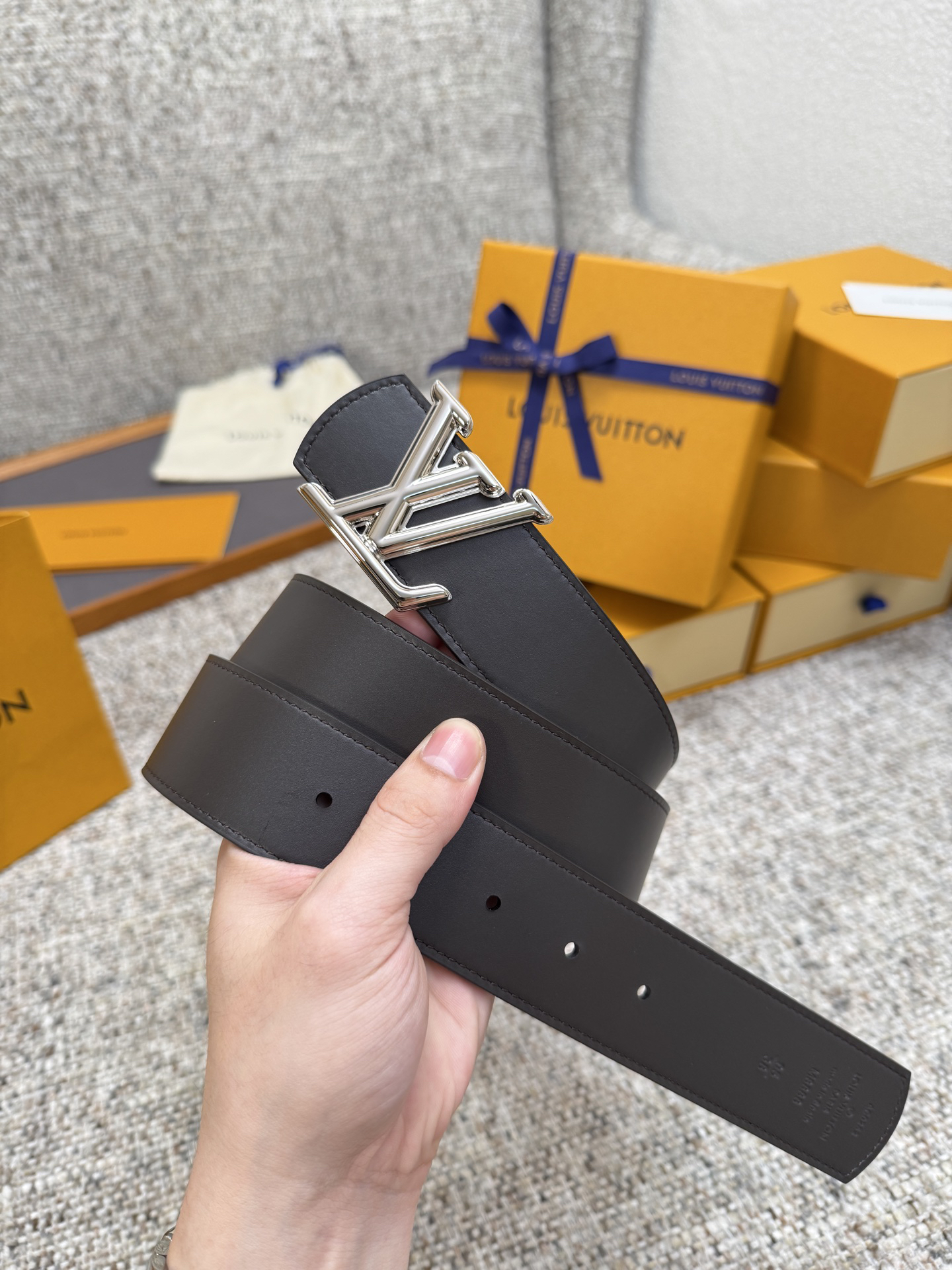 Lv belt-39