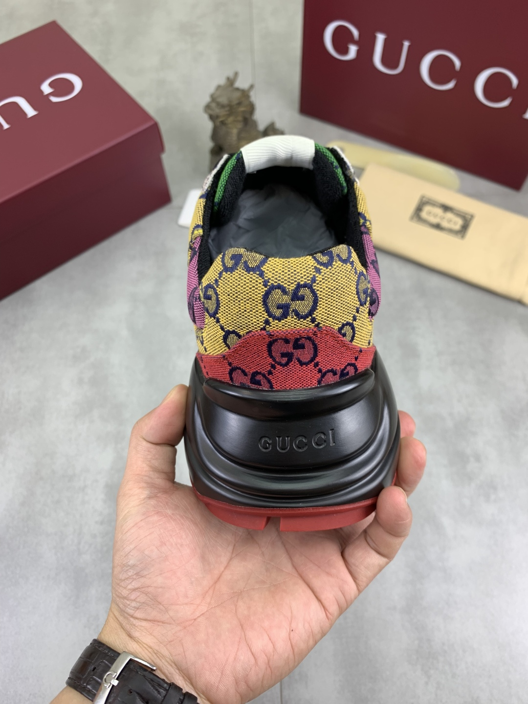 Gucci Sneakers-141