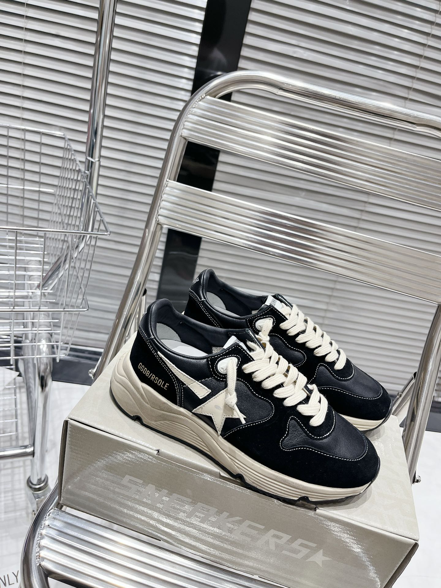 Golden Goose Sneakers-7