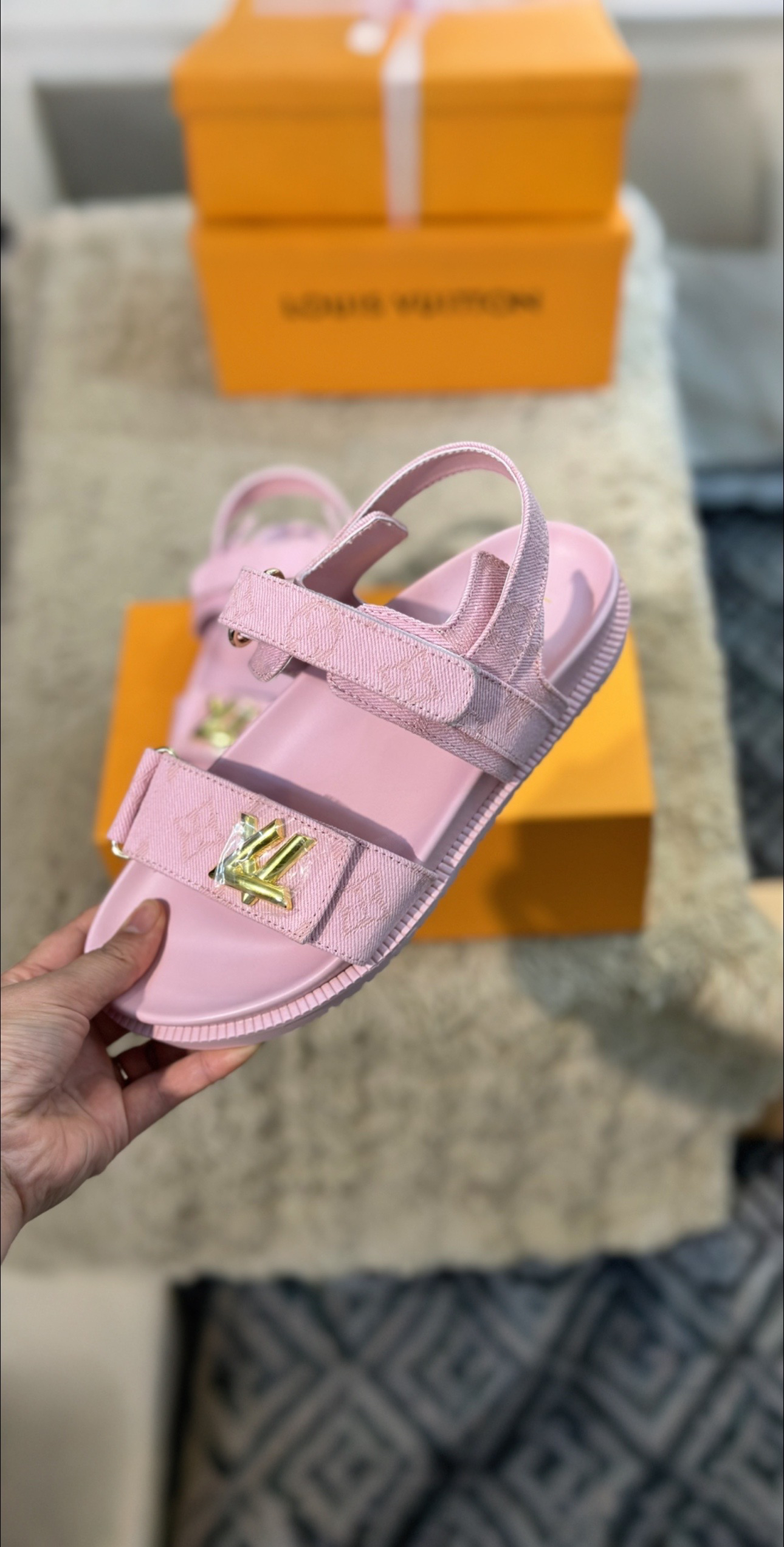 LV Summer footwear