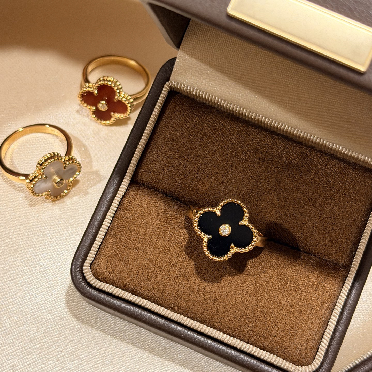 Van Cleef & Arpels ring-20