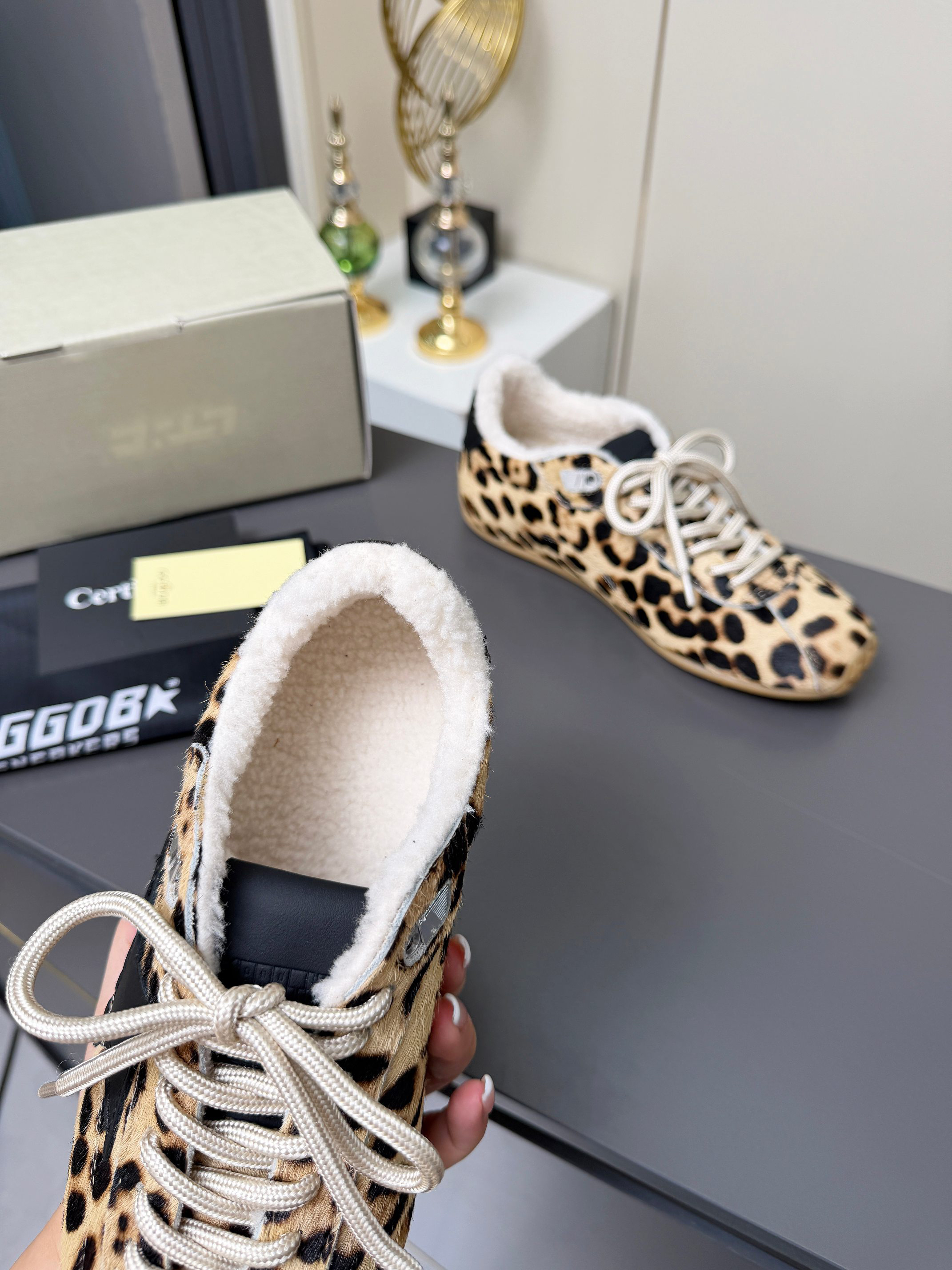 Golden Goose Sneakers-26