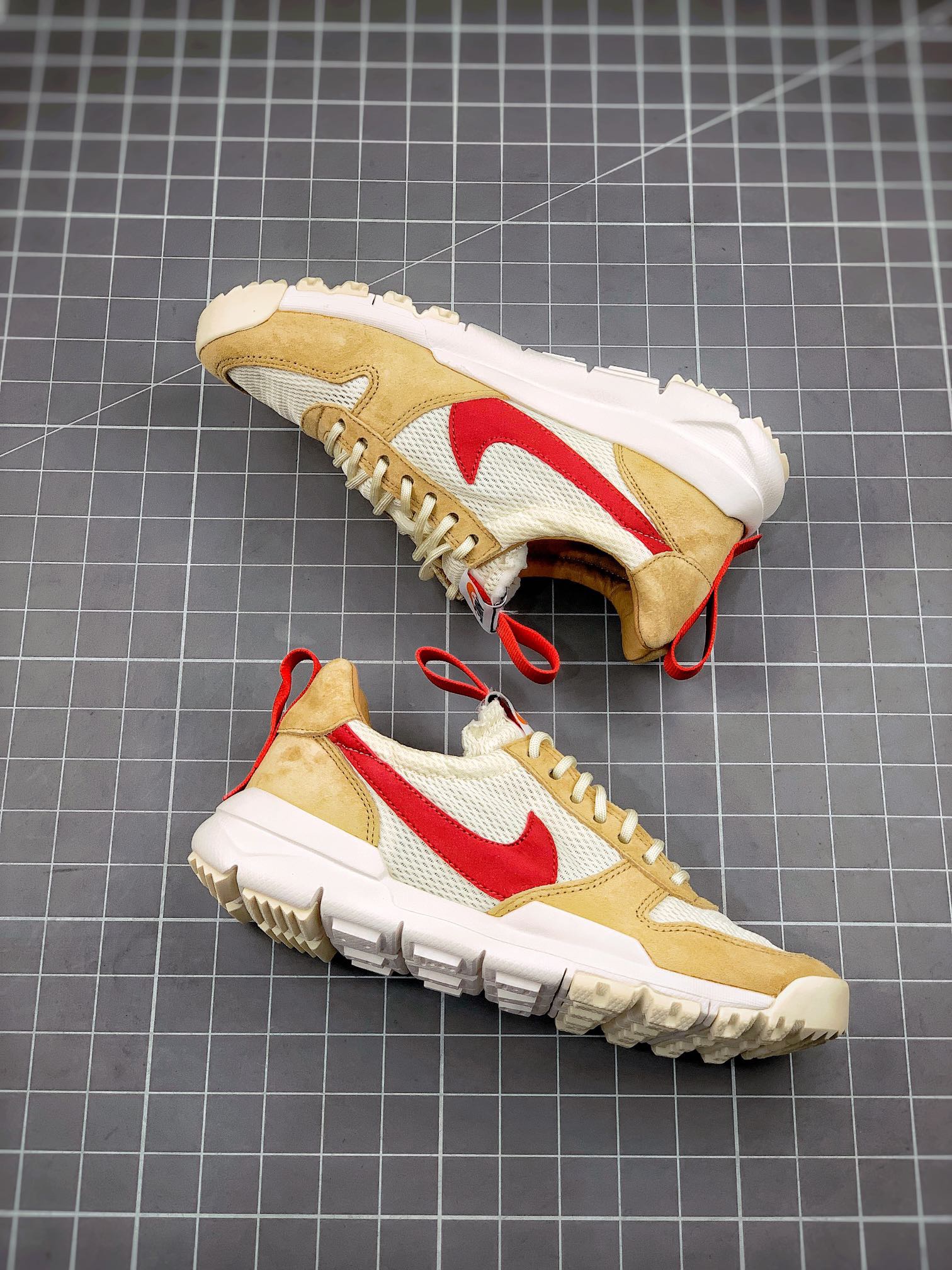 Nike Sneakers-307