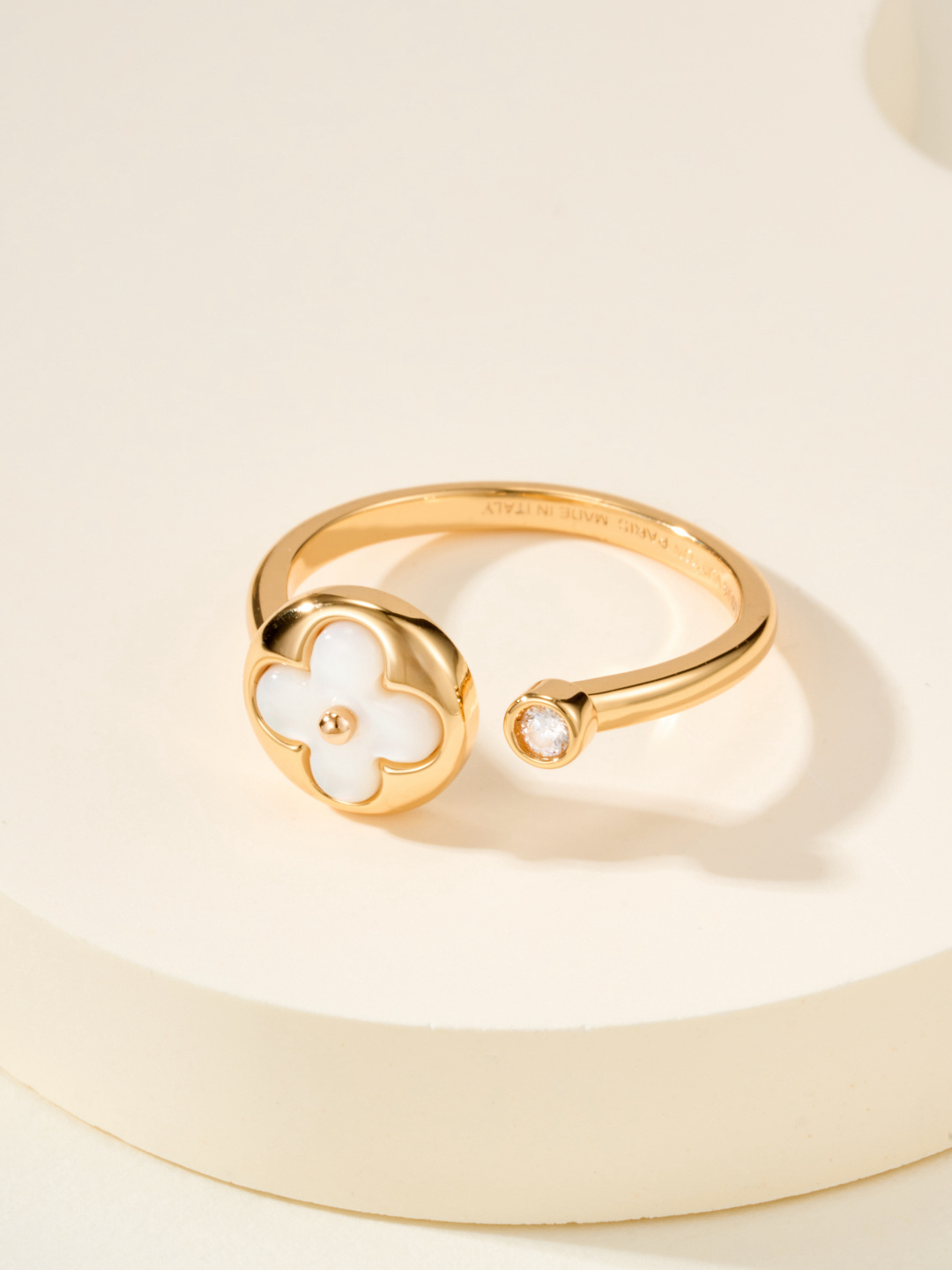 LV ring-16