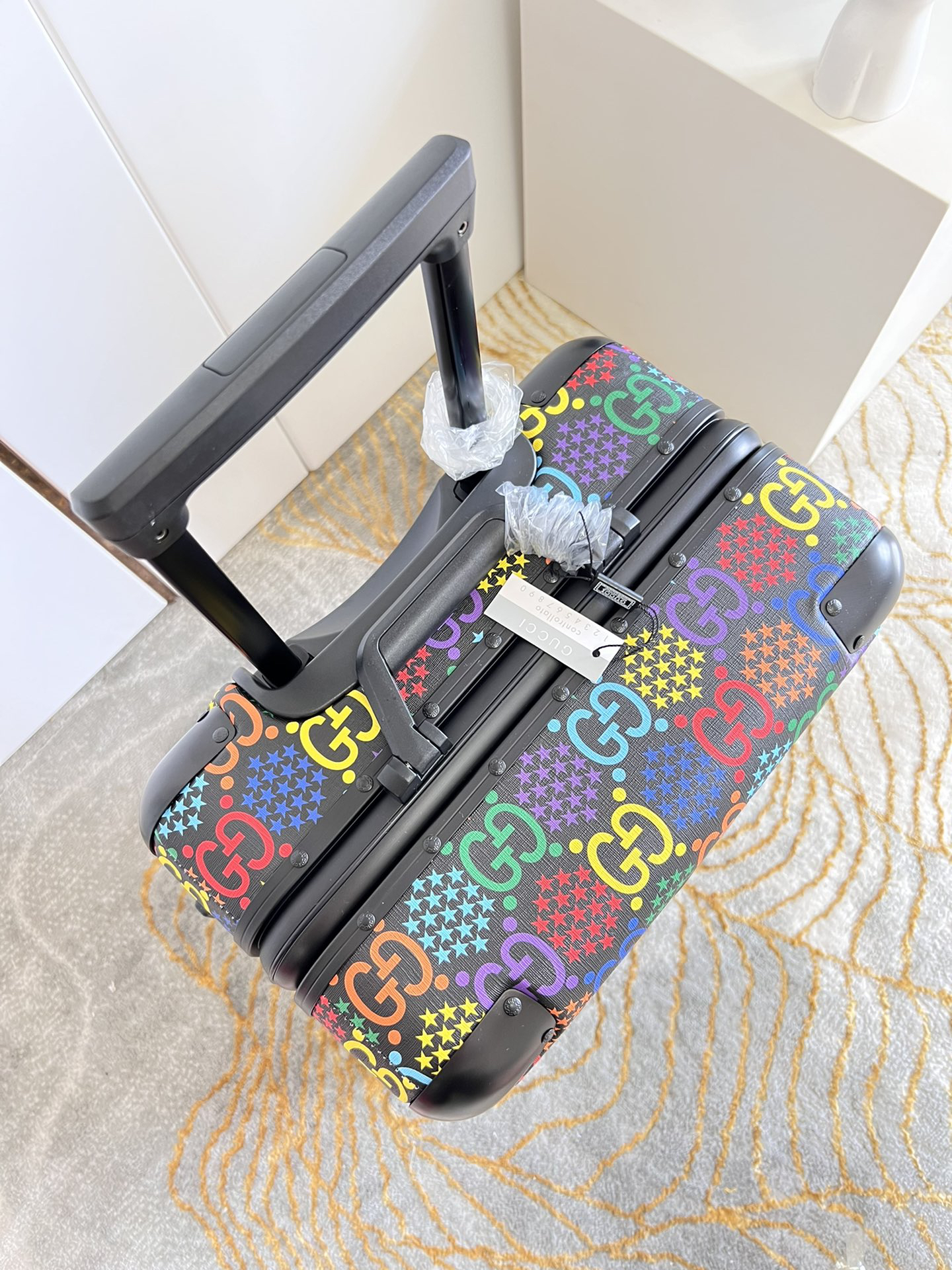 Gucci luggage-22