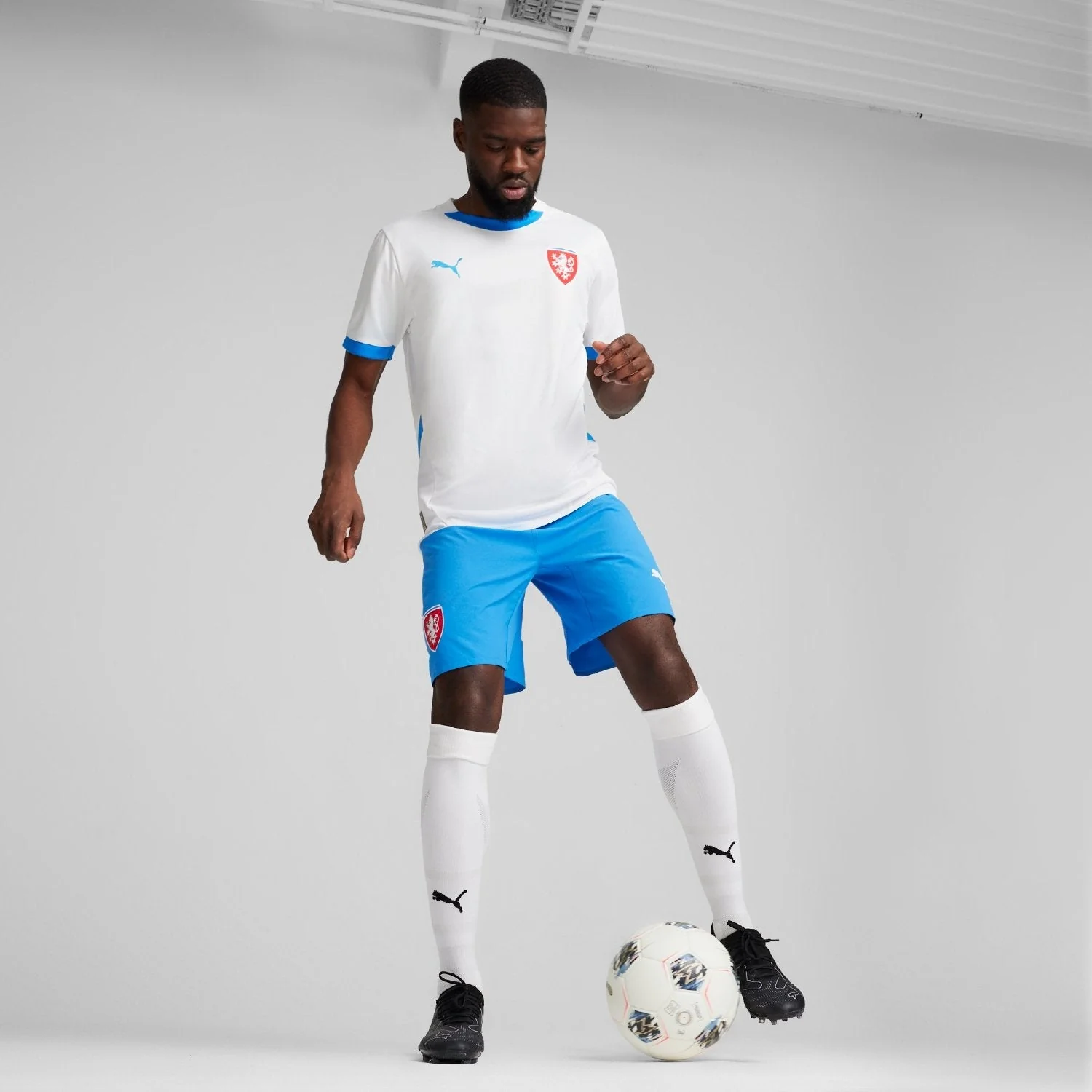Czechia 2024 Away Jersey - Men's