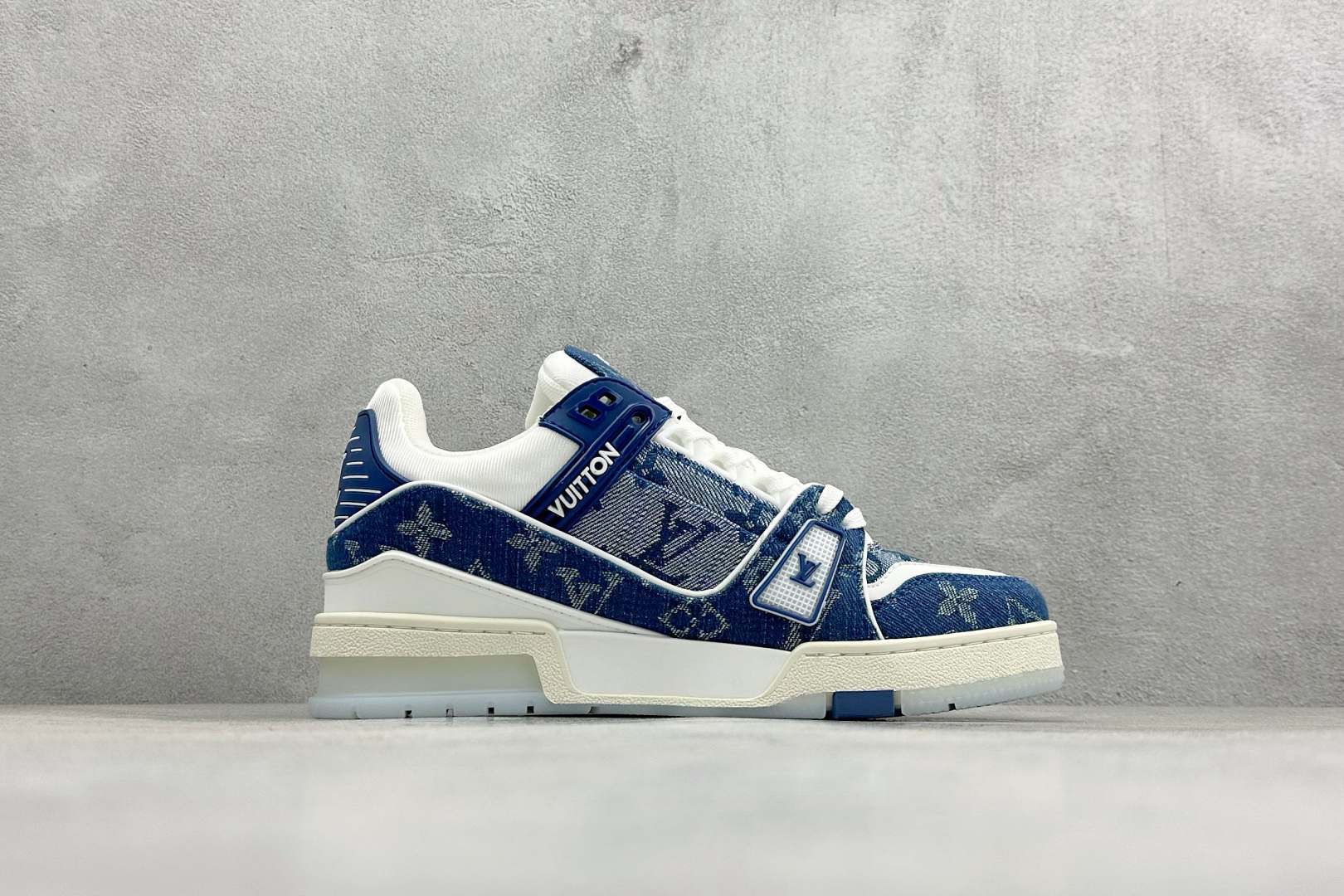 Lv Sneakers-248