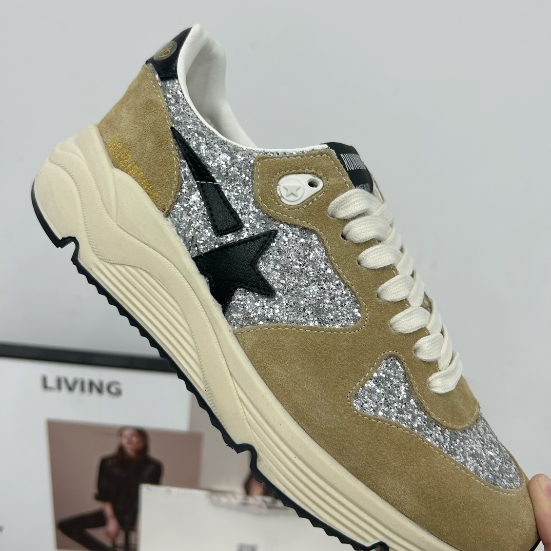Golden Goose Sneakers-85