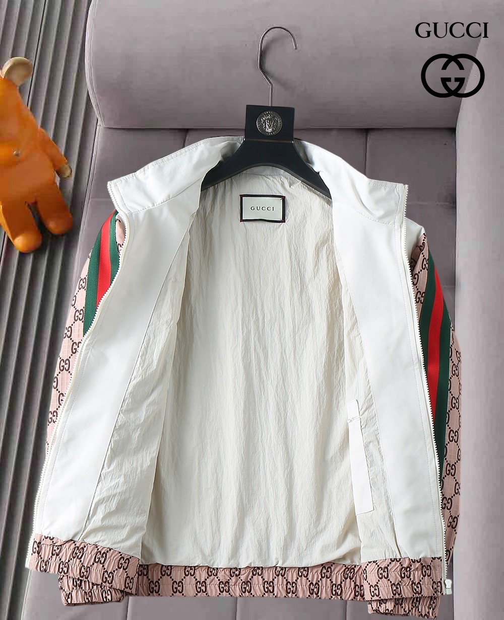 Gucci Clothing-329
