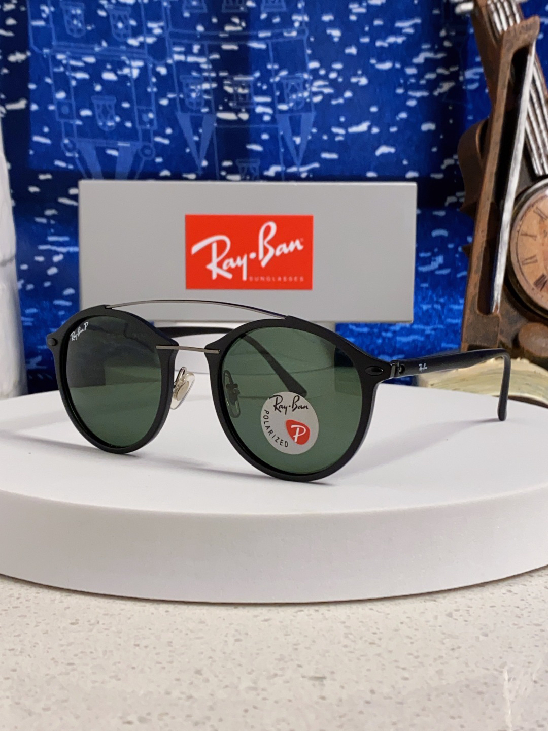 Ray-Ban glasses-1