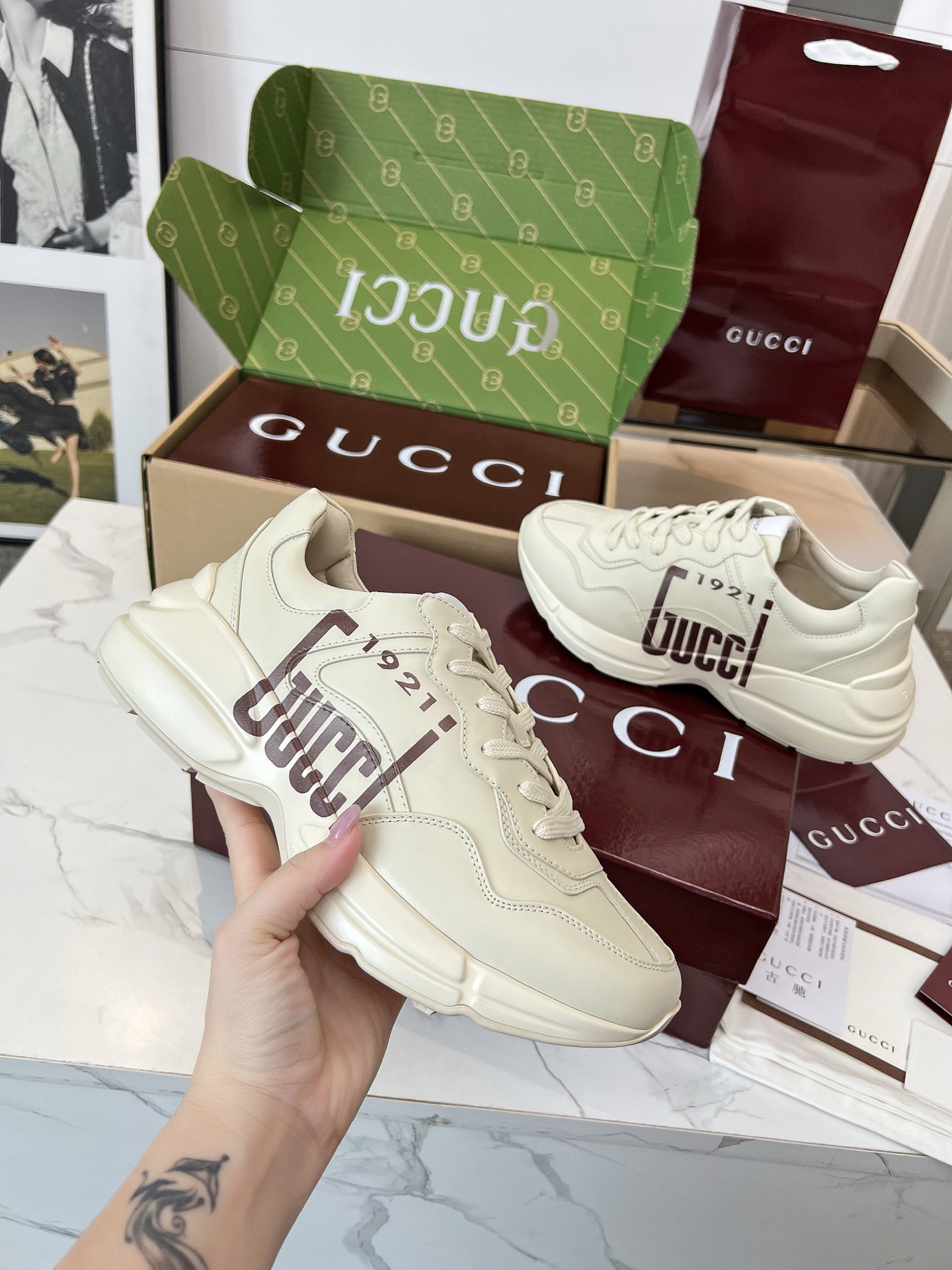 Gucci Sneakers-114