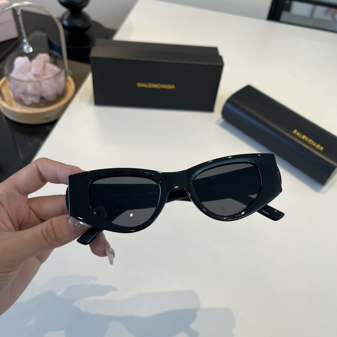 Balenciaga glasses-52