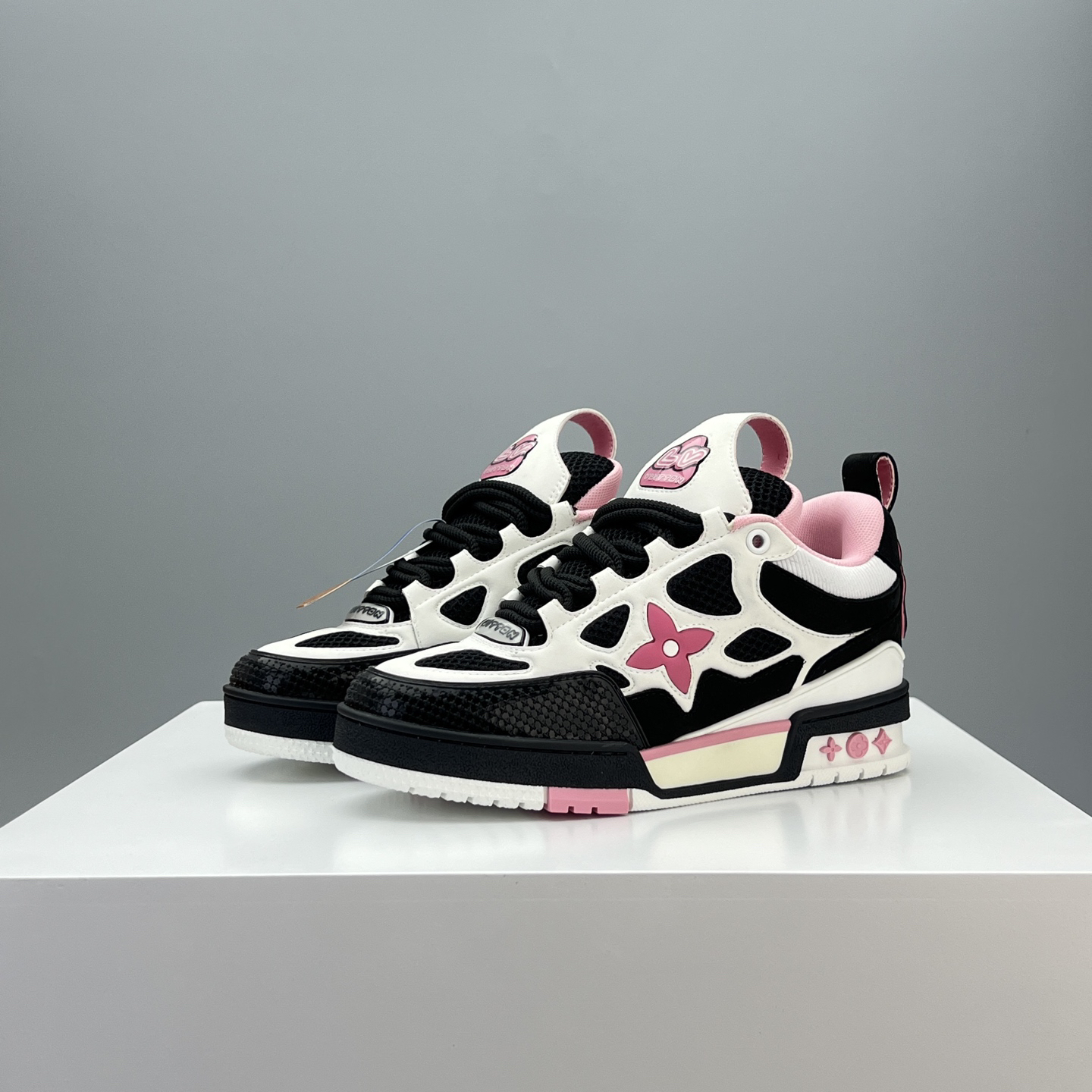 Lv Sneakers-141