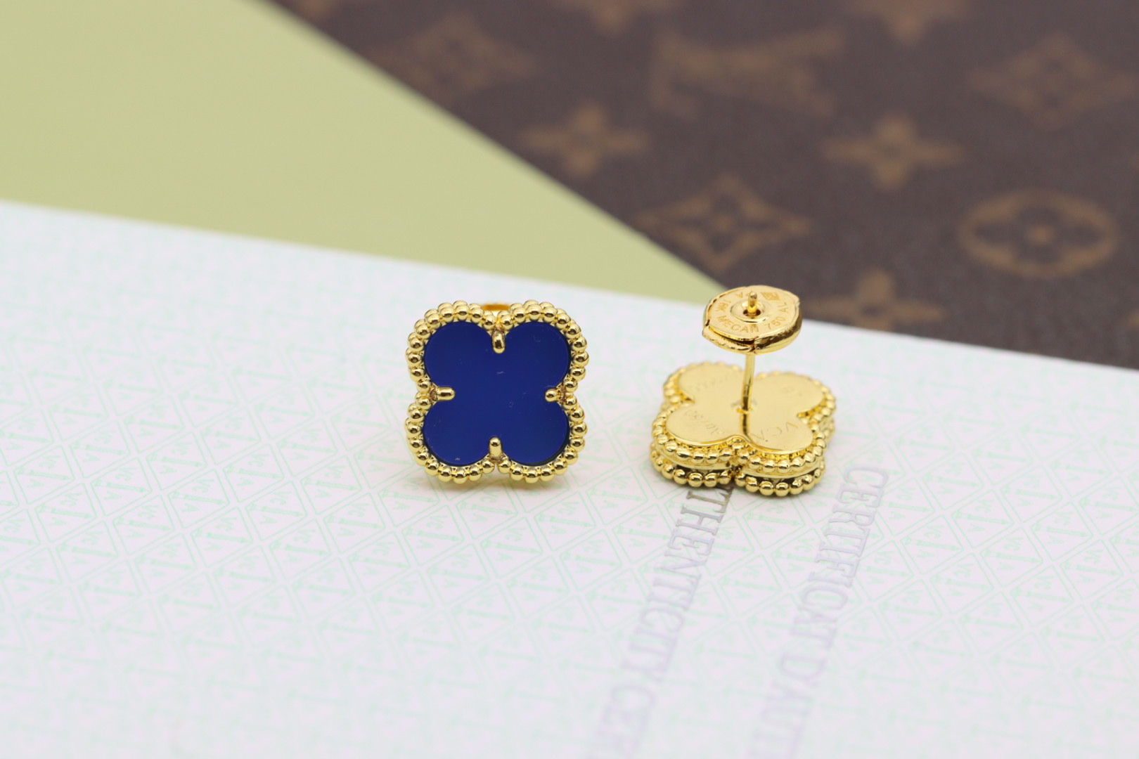 Van Cleef & Arpels earring-14