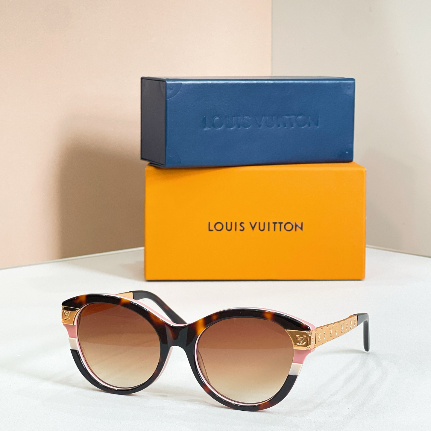 LV glasses-31