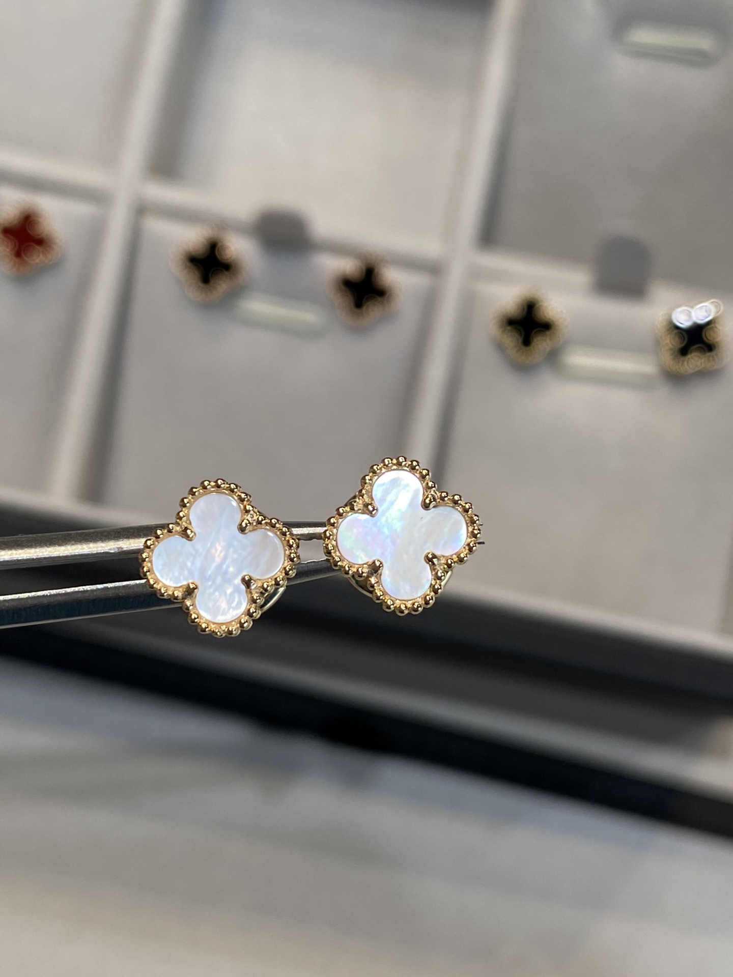 Van Cleef & Arpels earring-22