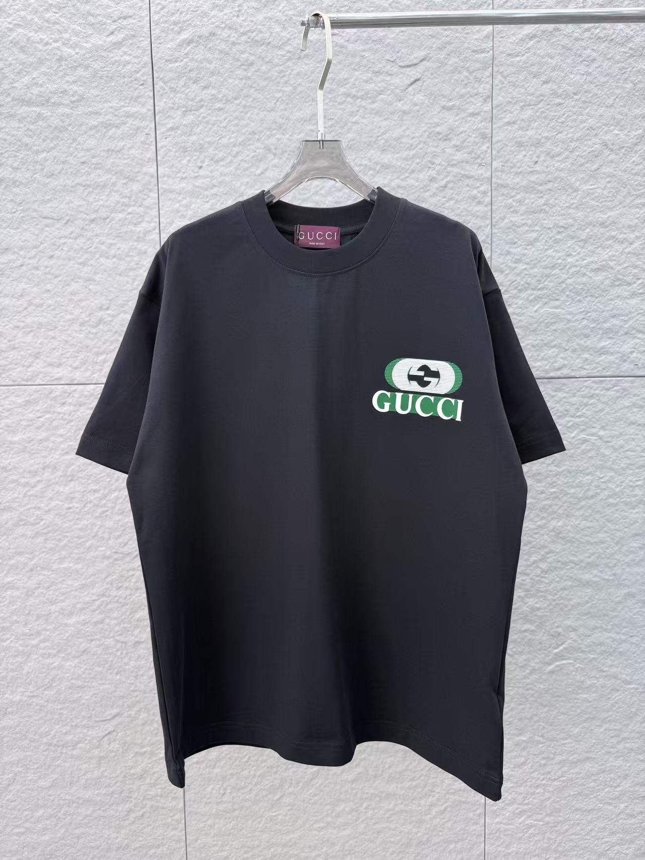 Gucci clothing-166
