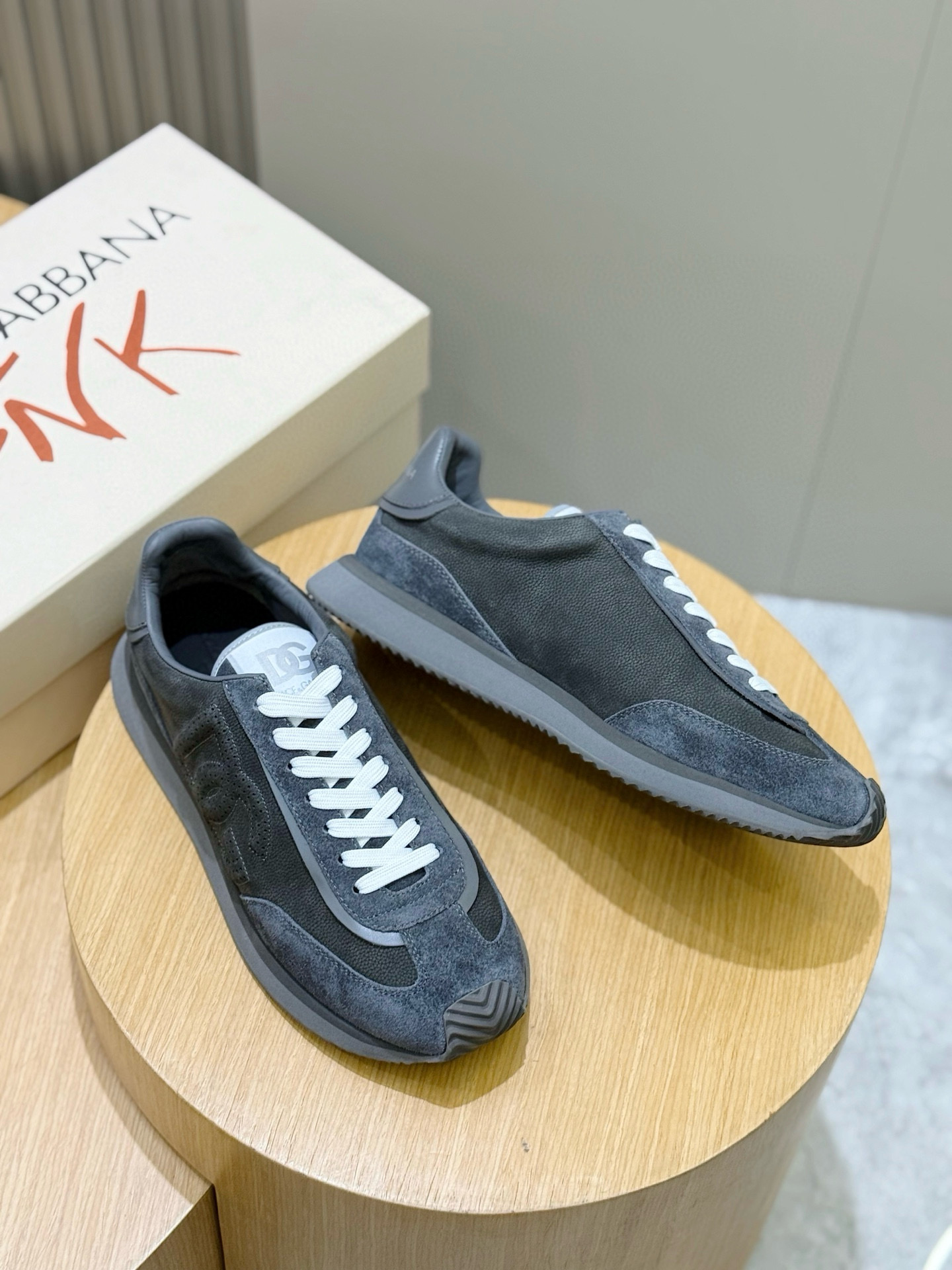 D&G Sneakers-94