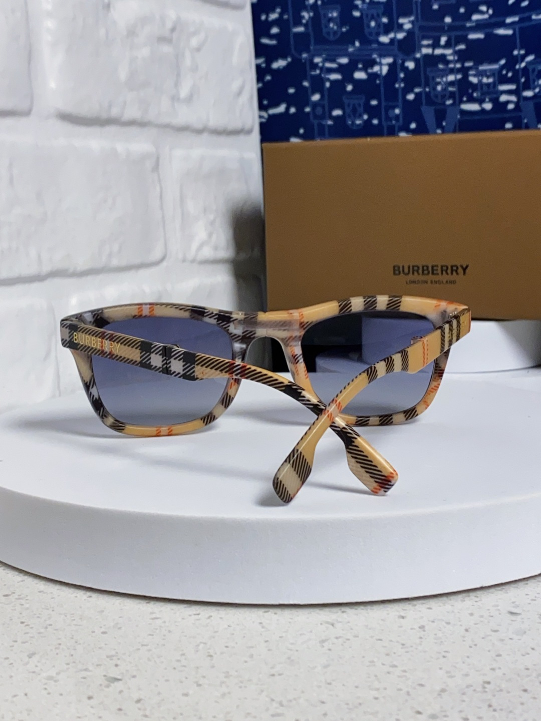 Burberry glasses-36