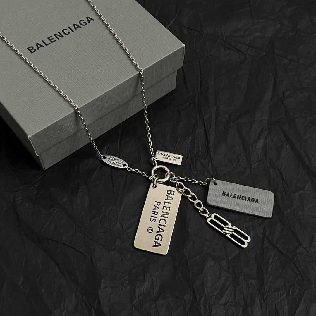 Balenciaga necklace-11
