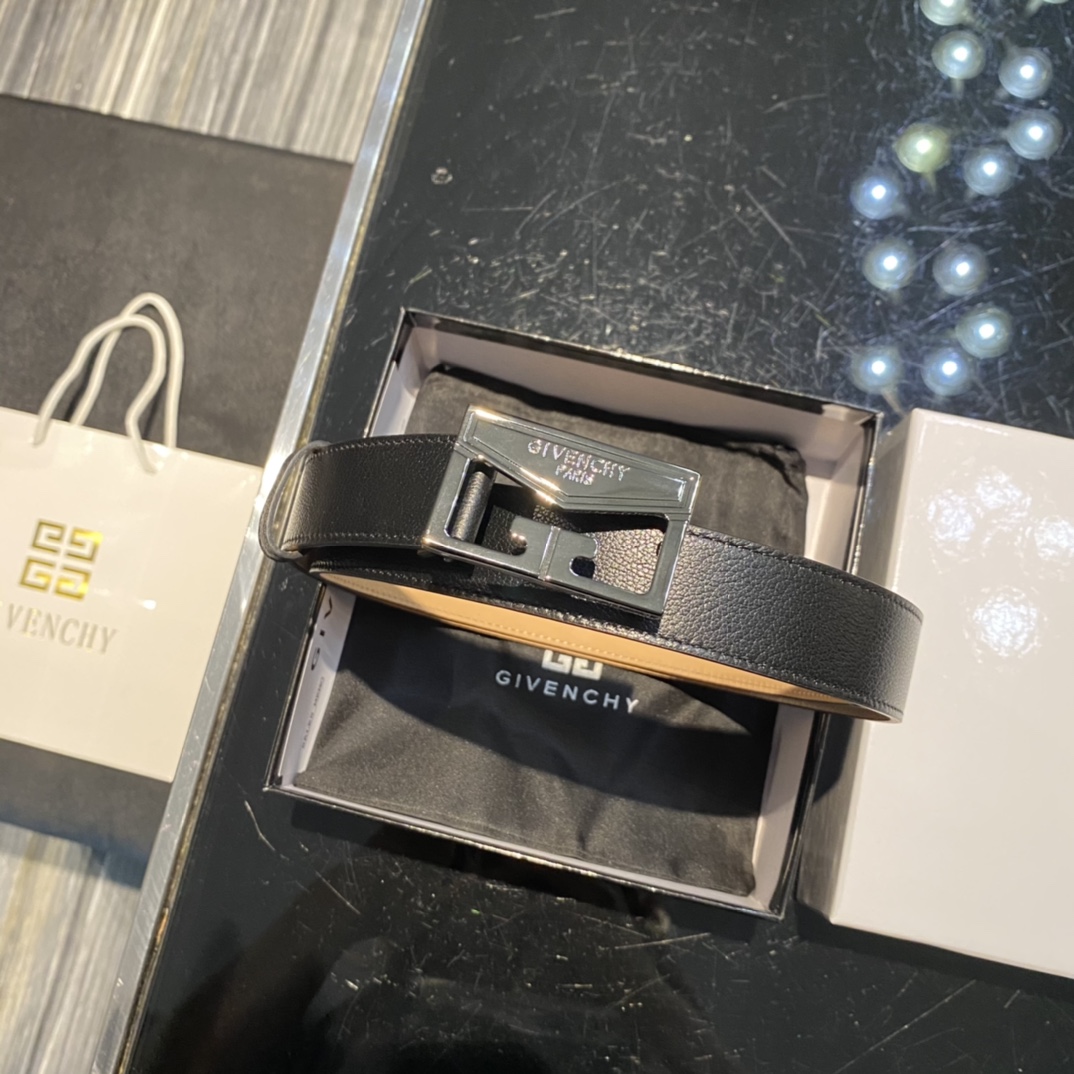 Givenchy belt-109