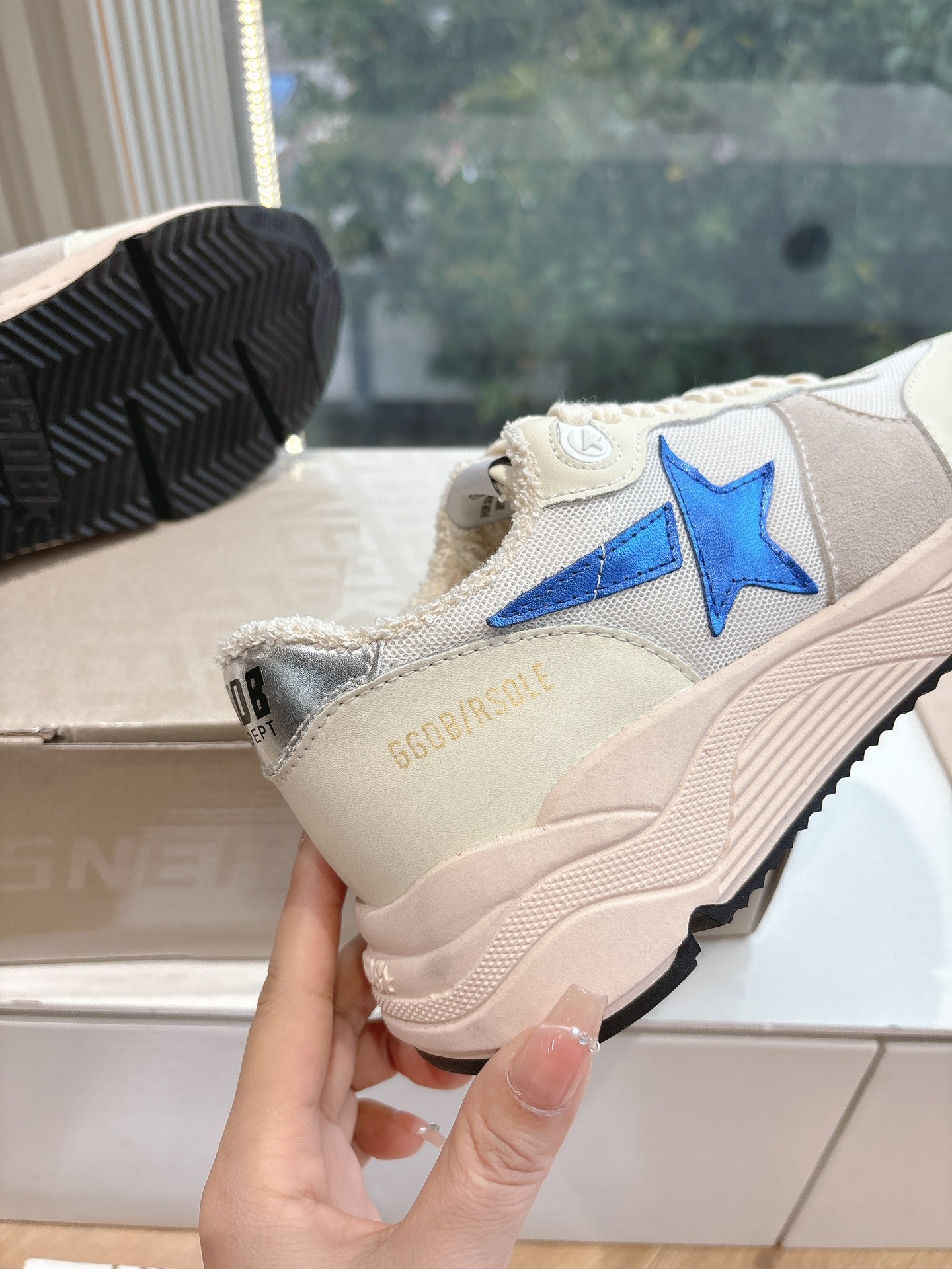 Golden Goose Sneakers-14