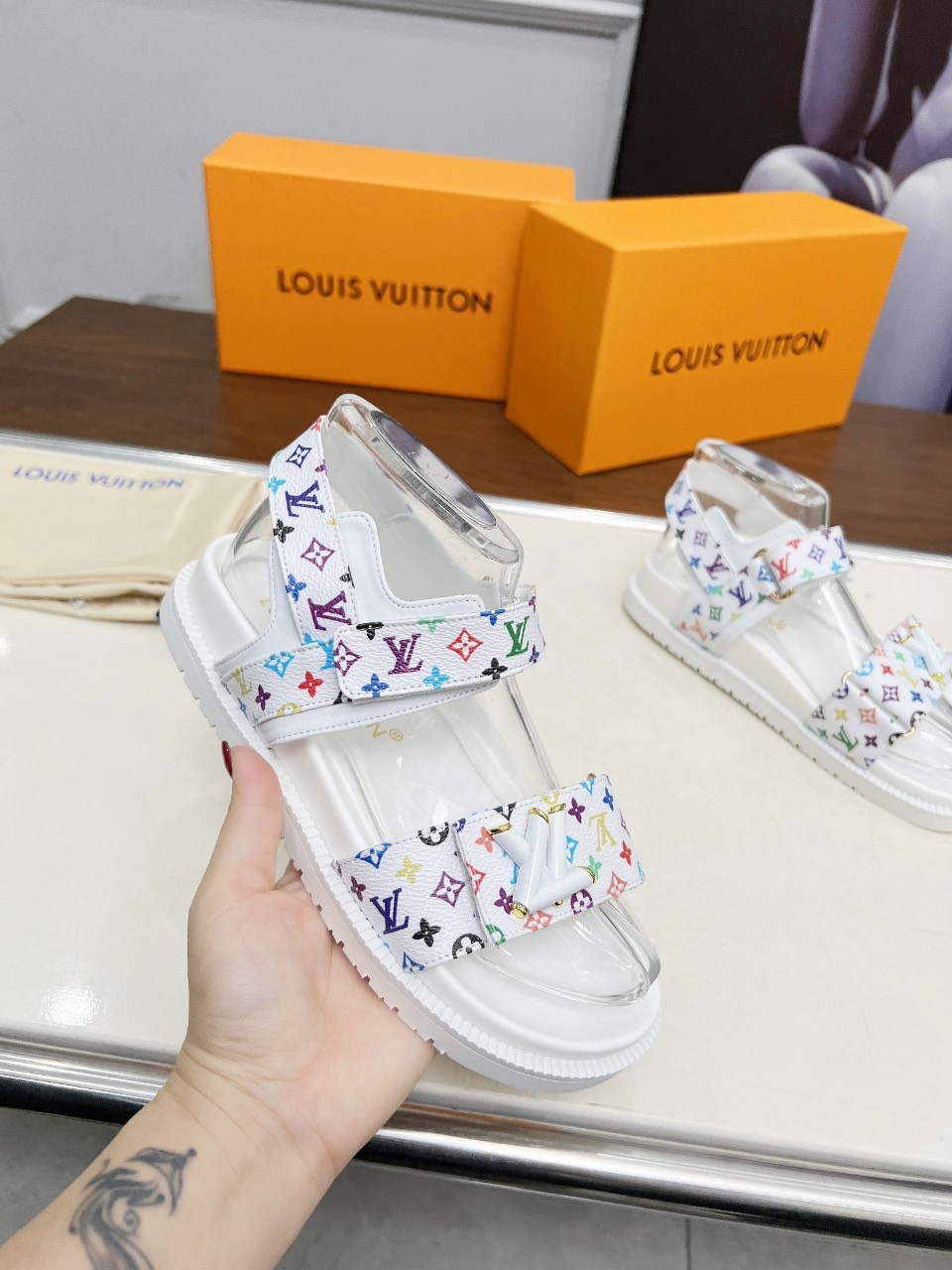 LV Summer footwear
