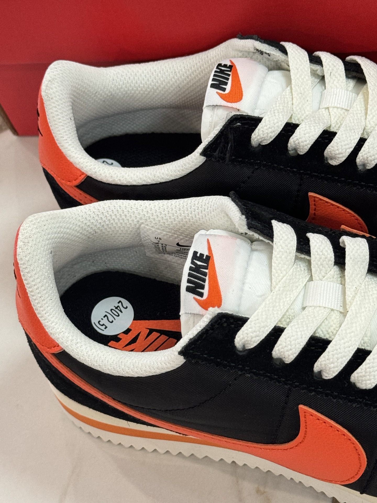 Nike Sneakers-249