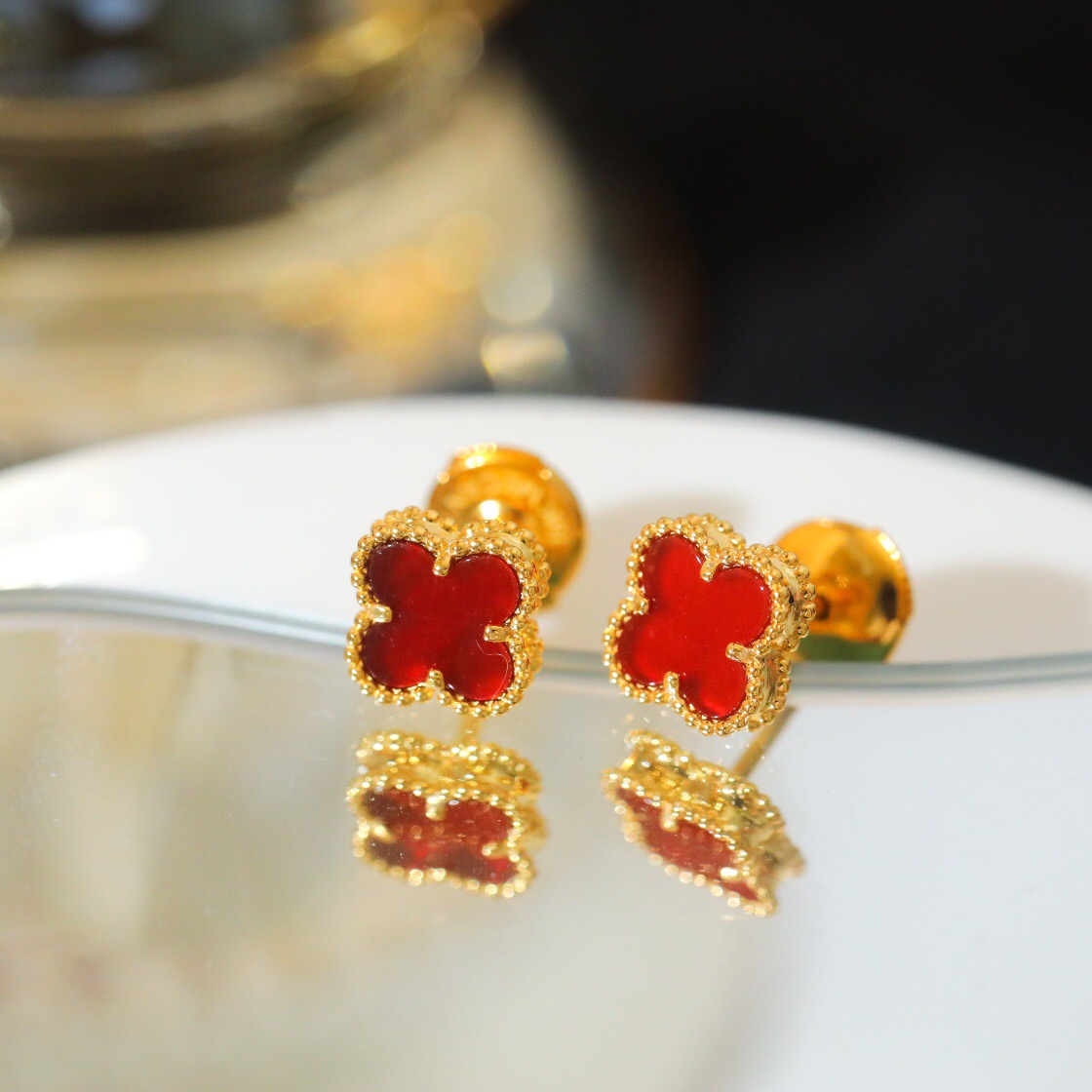 Van Cleef & Arpels earring-67
