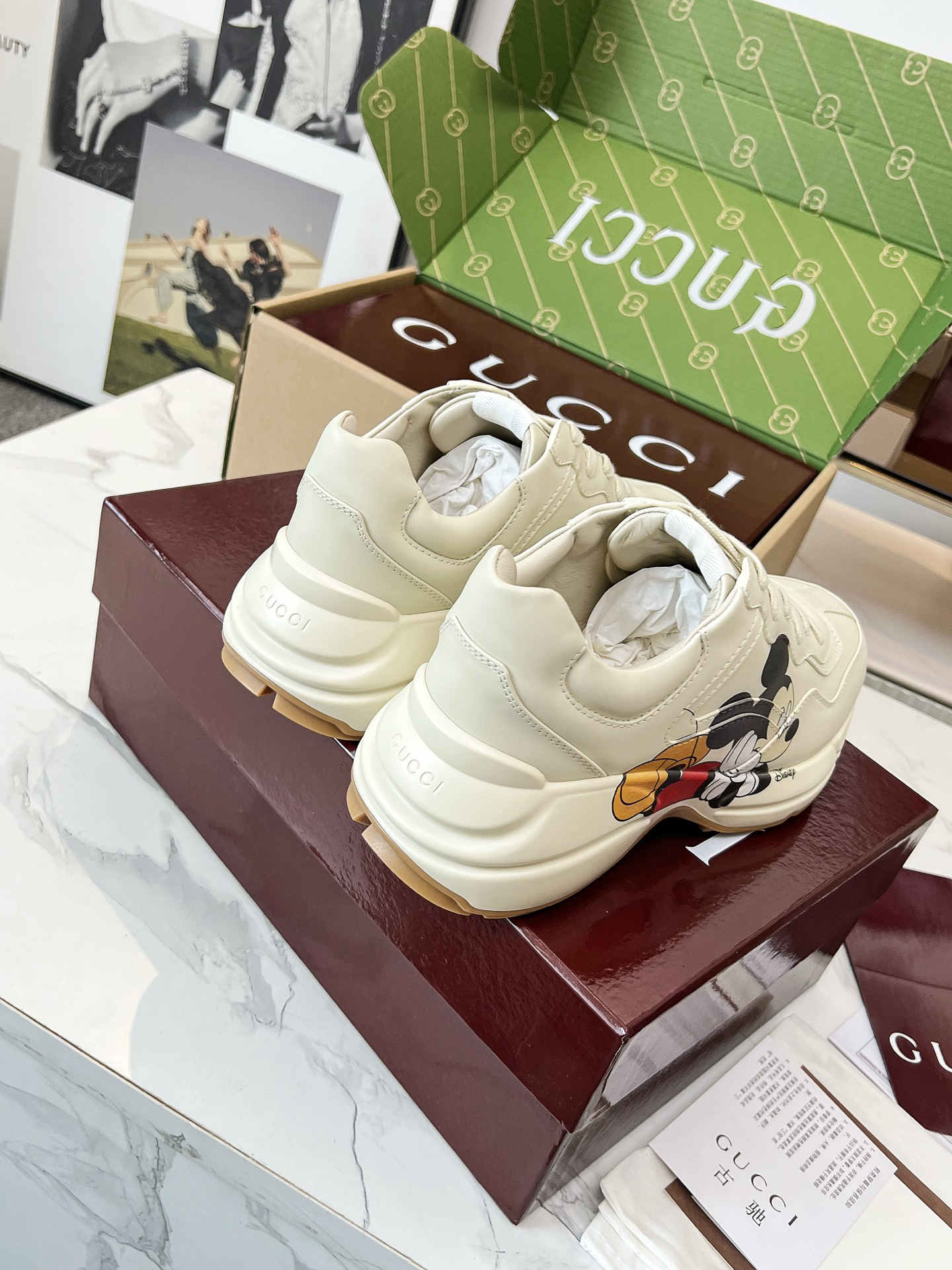 Gucci Sneakers-115