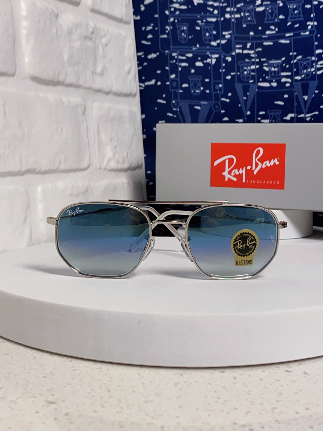 Ray-Ban glasses-1