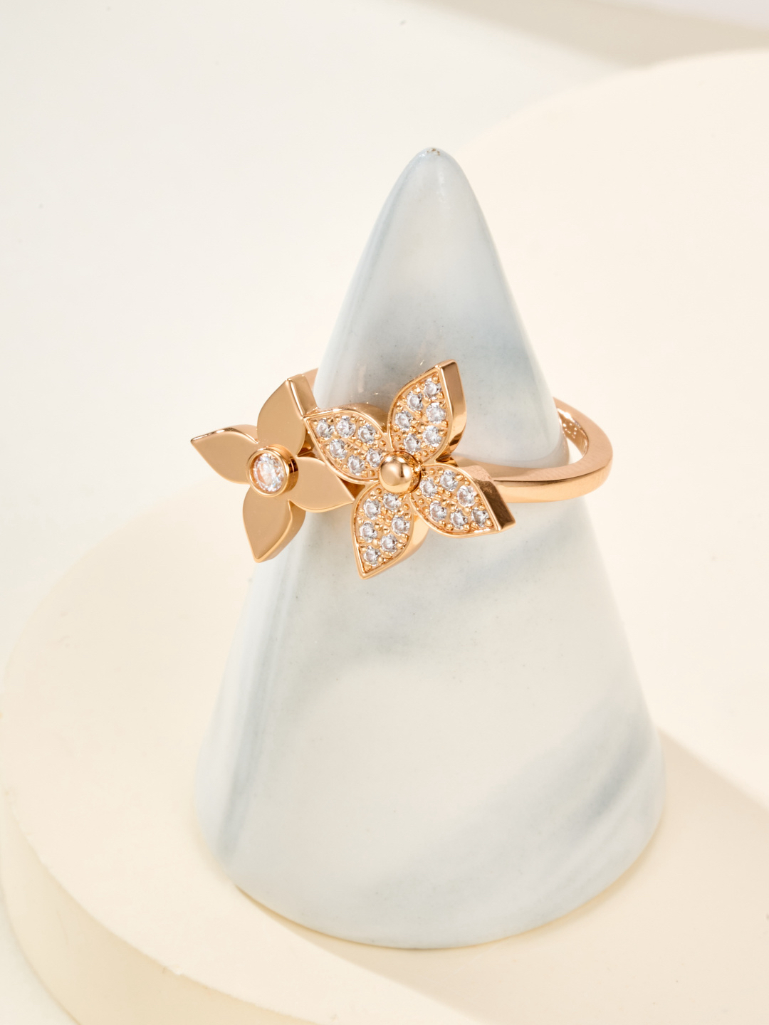 LV ring-19