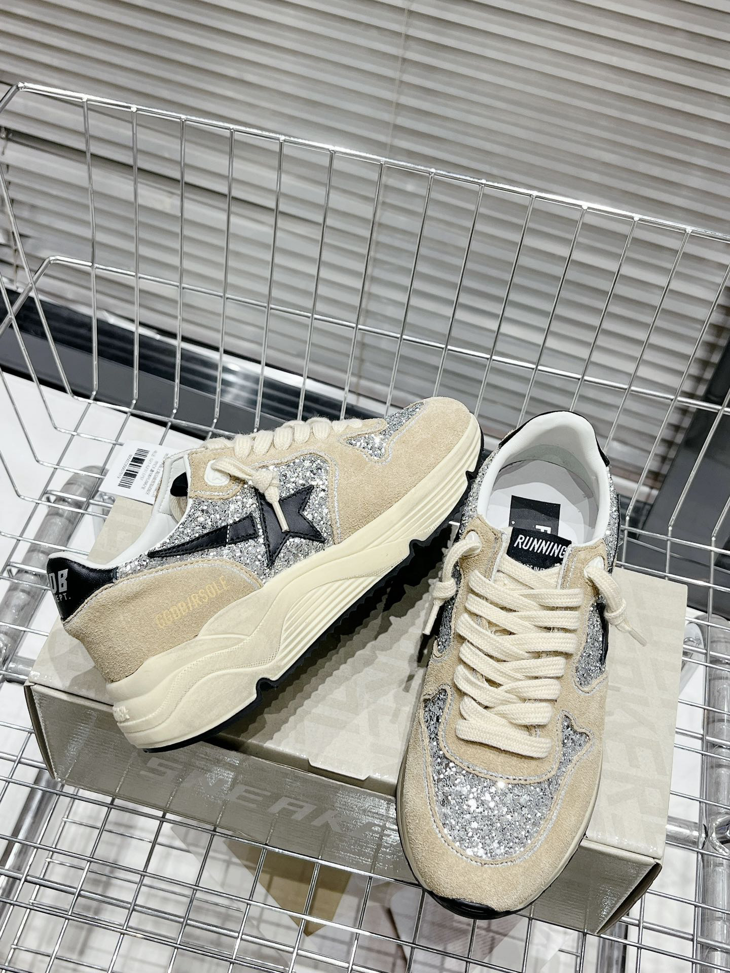 Golden Goose Sneakers-41