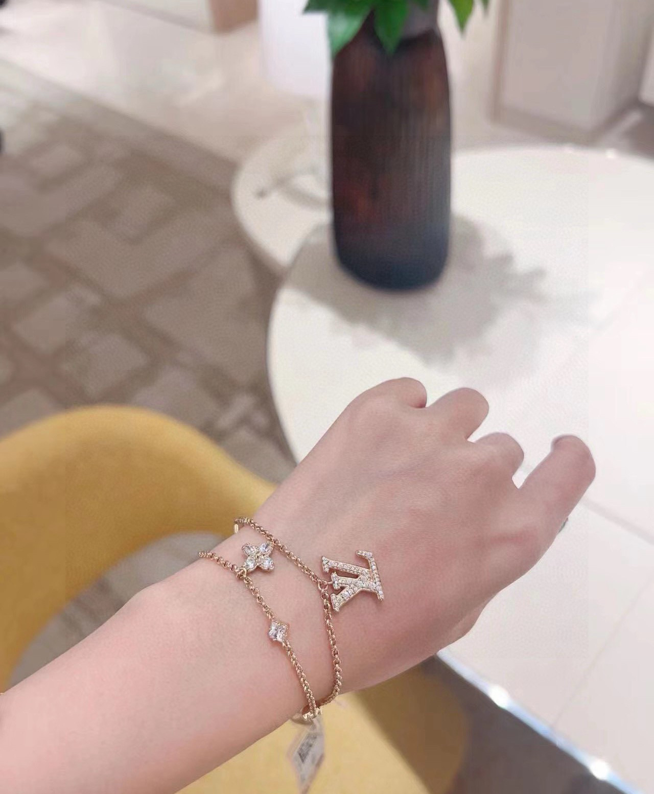LV necklace-55