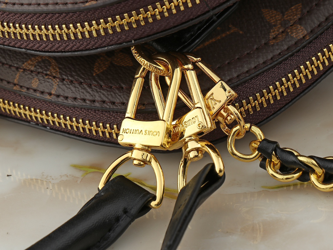 Louis Vuitton Hot New Product-185