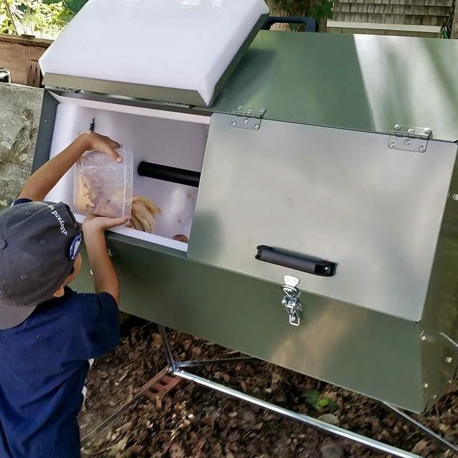 70 Gallon Tumbling Compost Bin Tumbler
