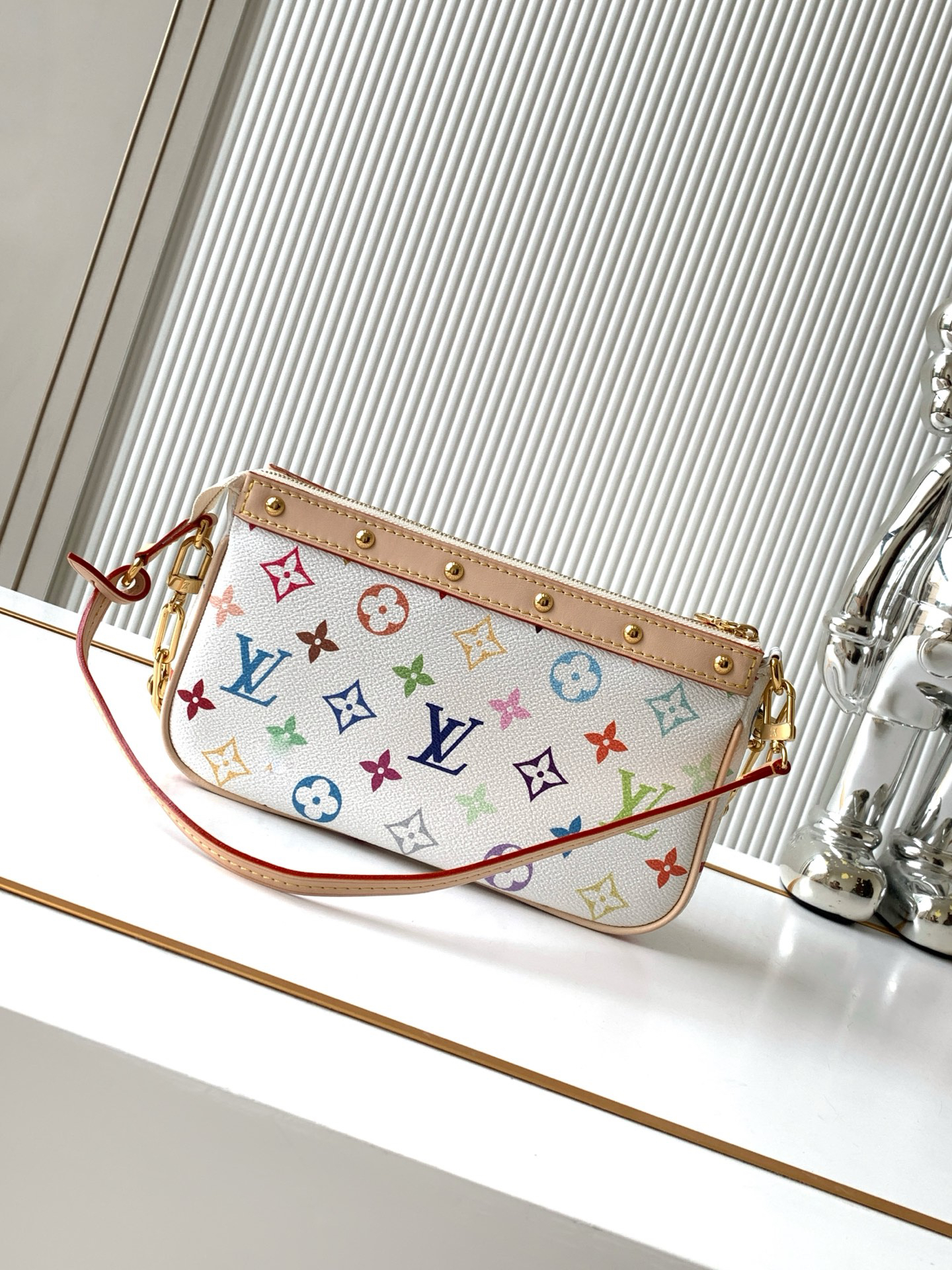 Louis Vuitton Hot New Product-165