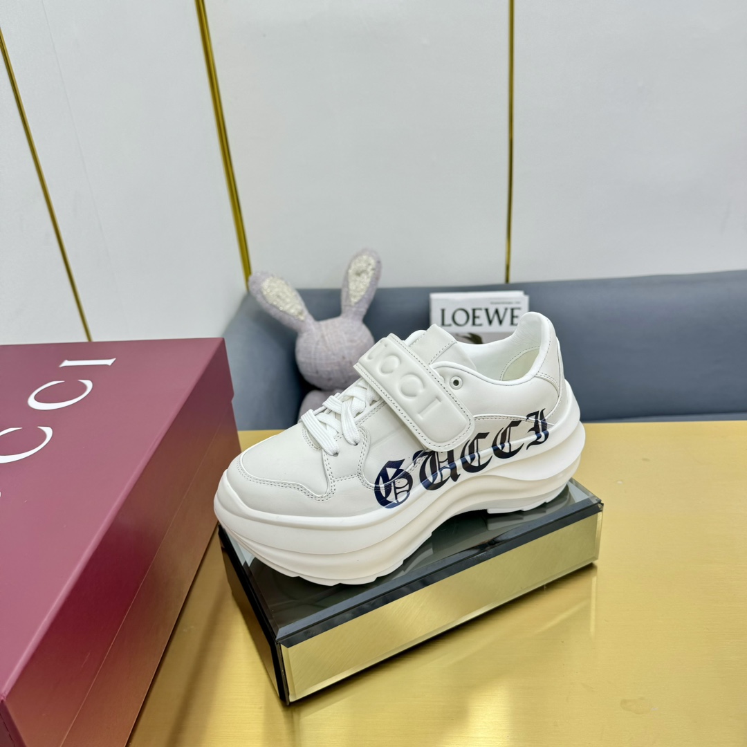 Gucci Sneakers-62