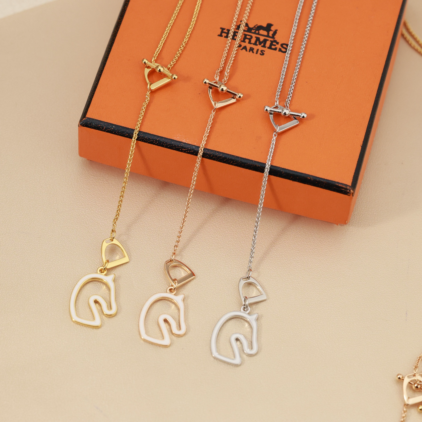 Hermes necklace-2