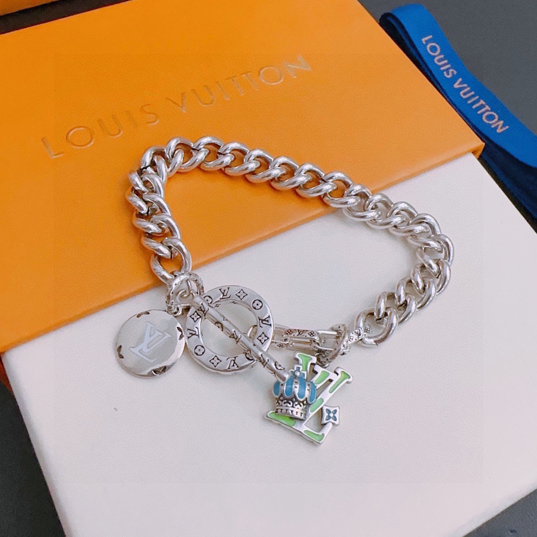 LV Bracelet-25