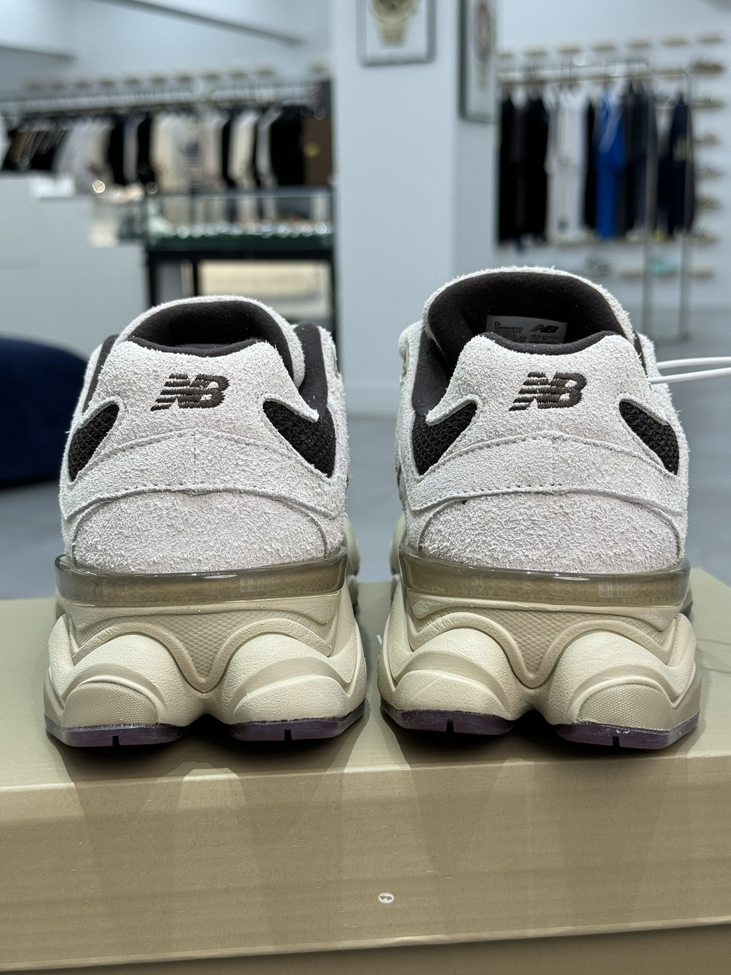 New Balance Sneakers-153