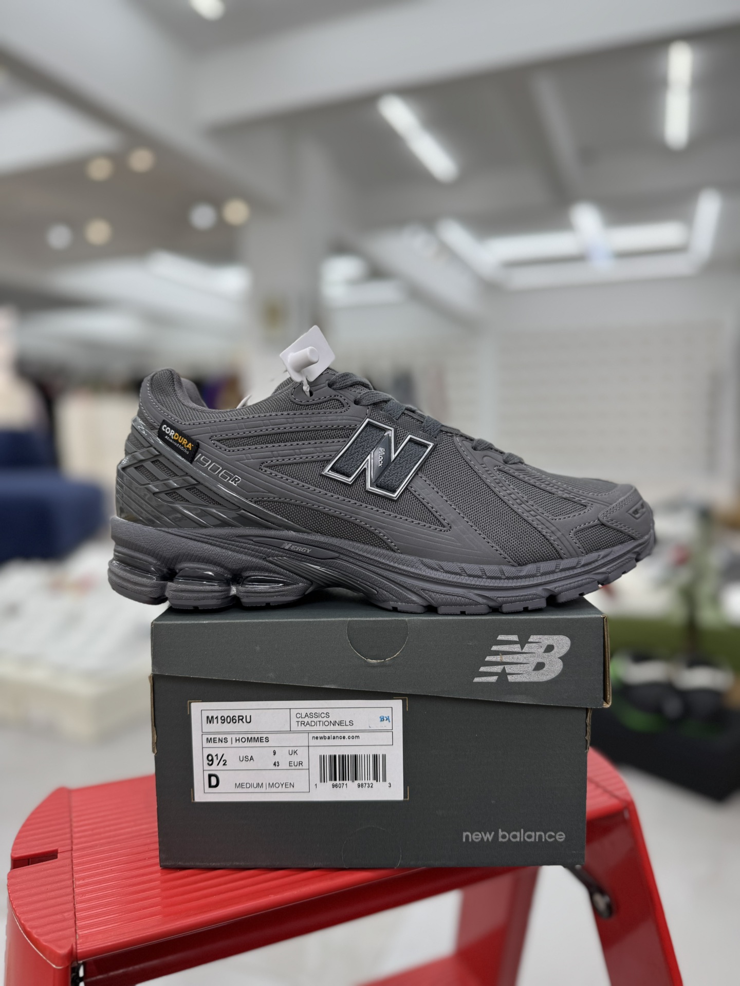 New Balance Sneakers-196