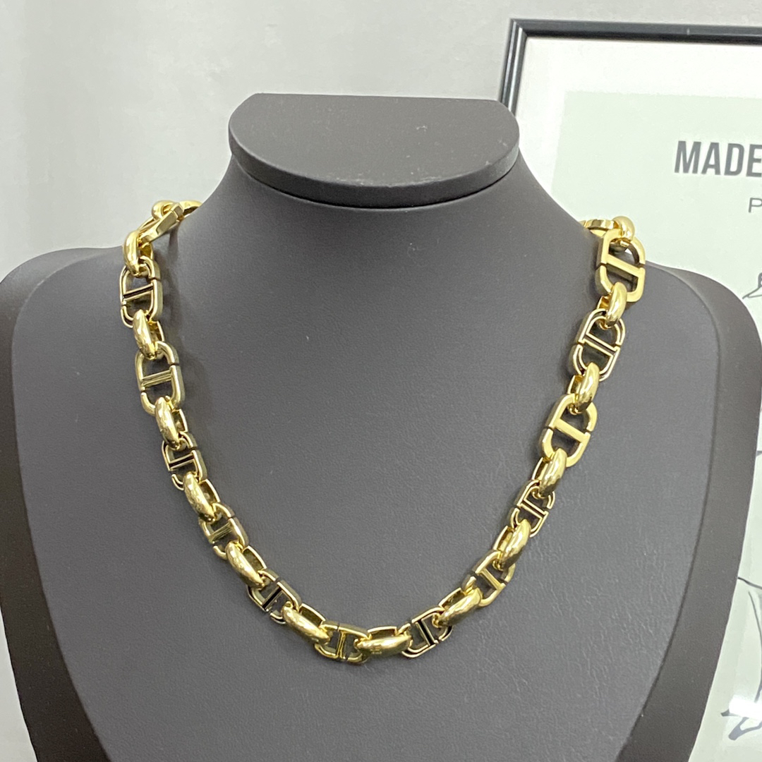 Dior necklace-86
